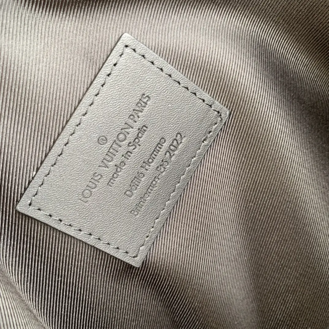 Louis Vuitton 2022 new fashion Small Bags M46264