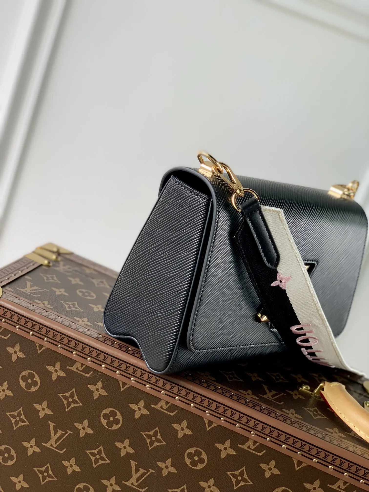 Louis Vuitton 2022 new fashion Small Bags M20680