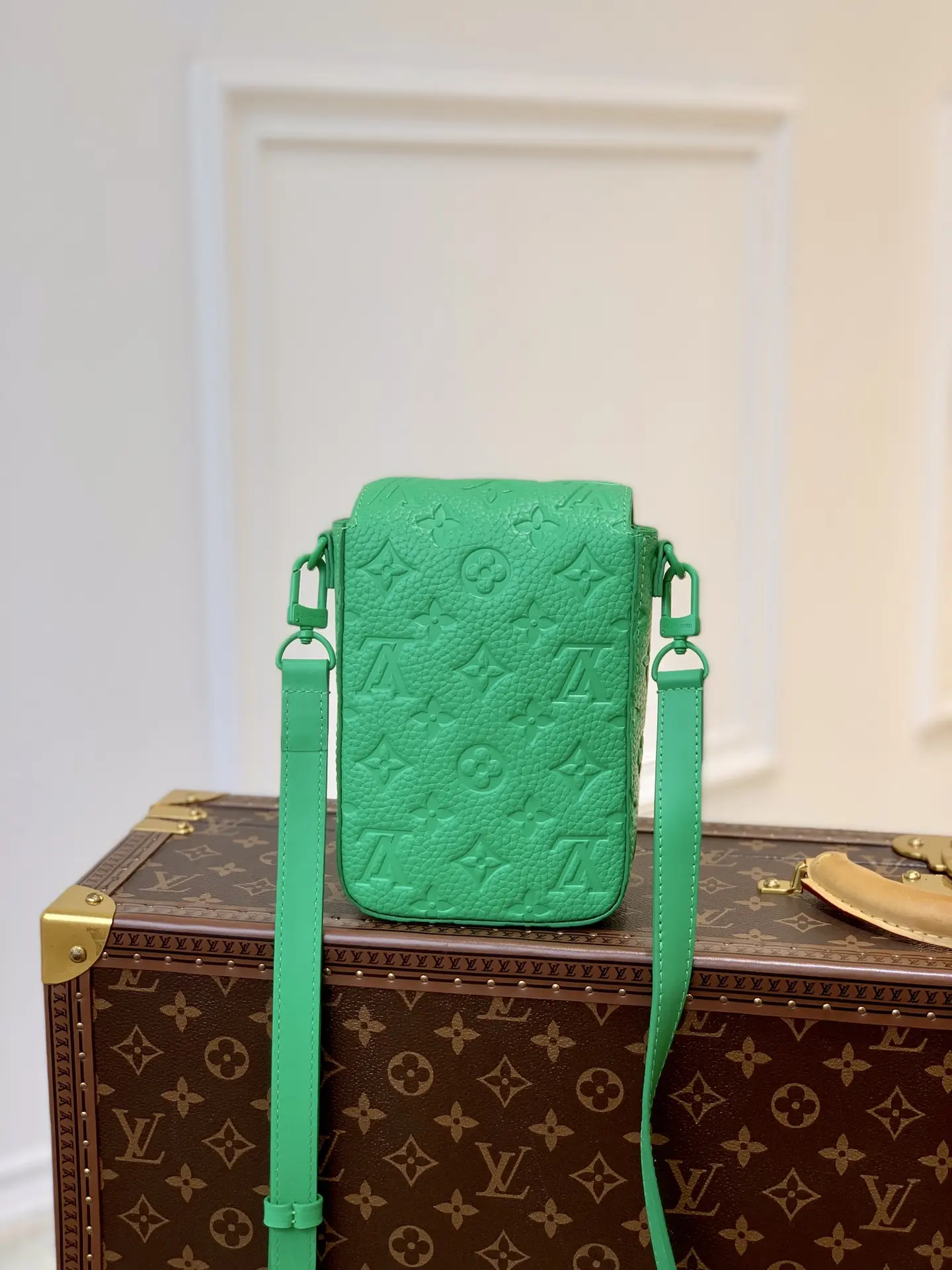 Louis Vuitton 2022 new fashion Handbags M81525