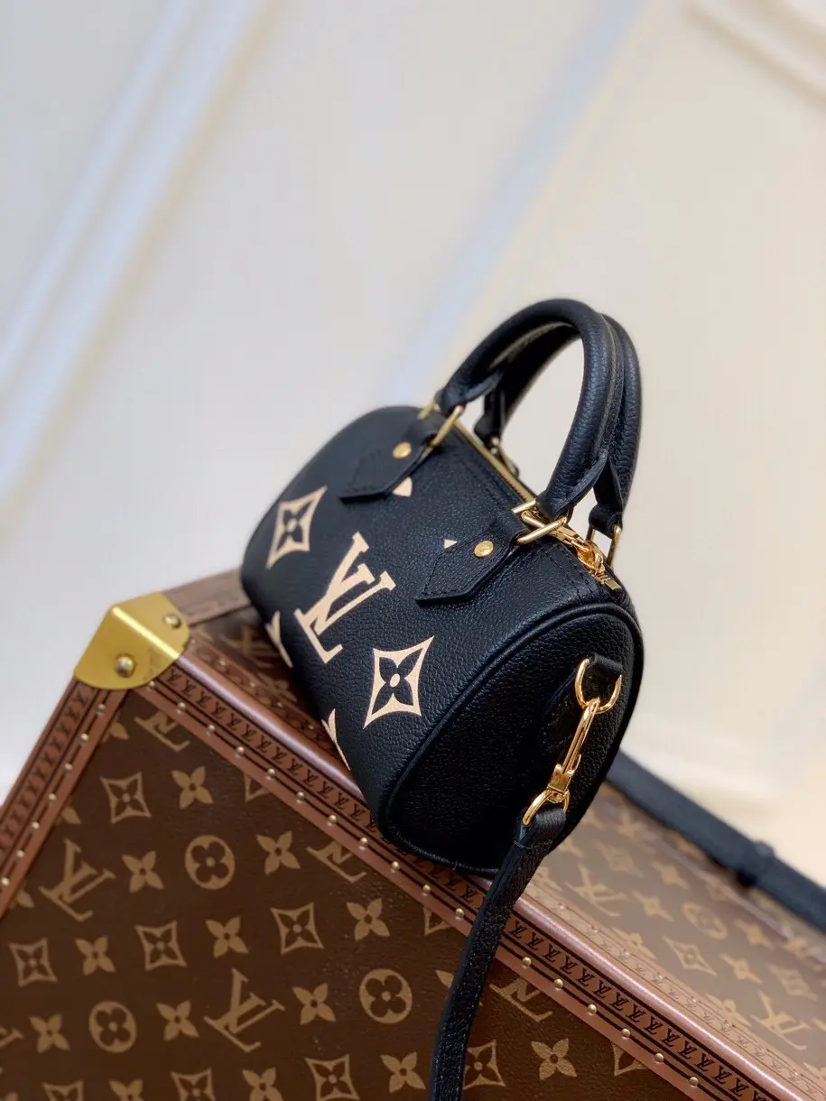 Louis Vuitton 2022 new fashion Handbags M81457