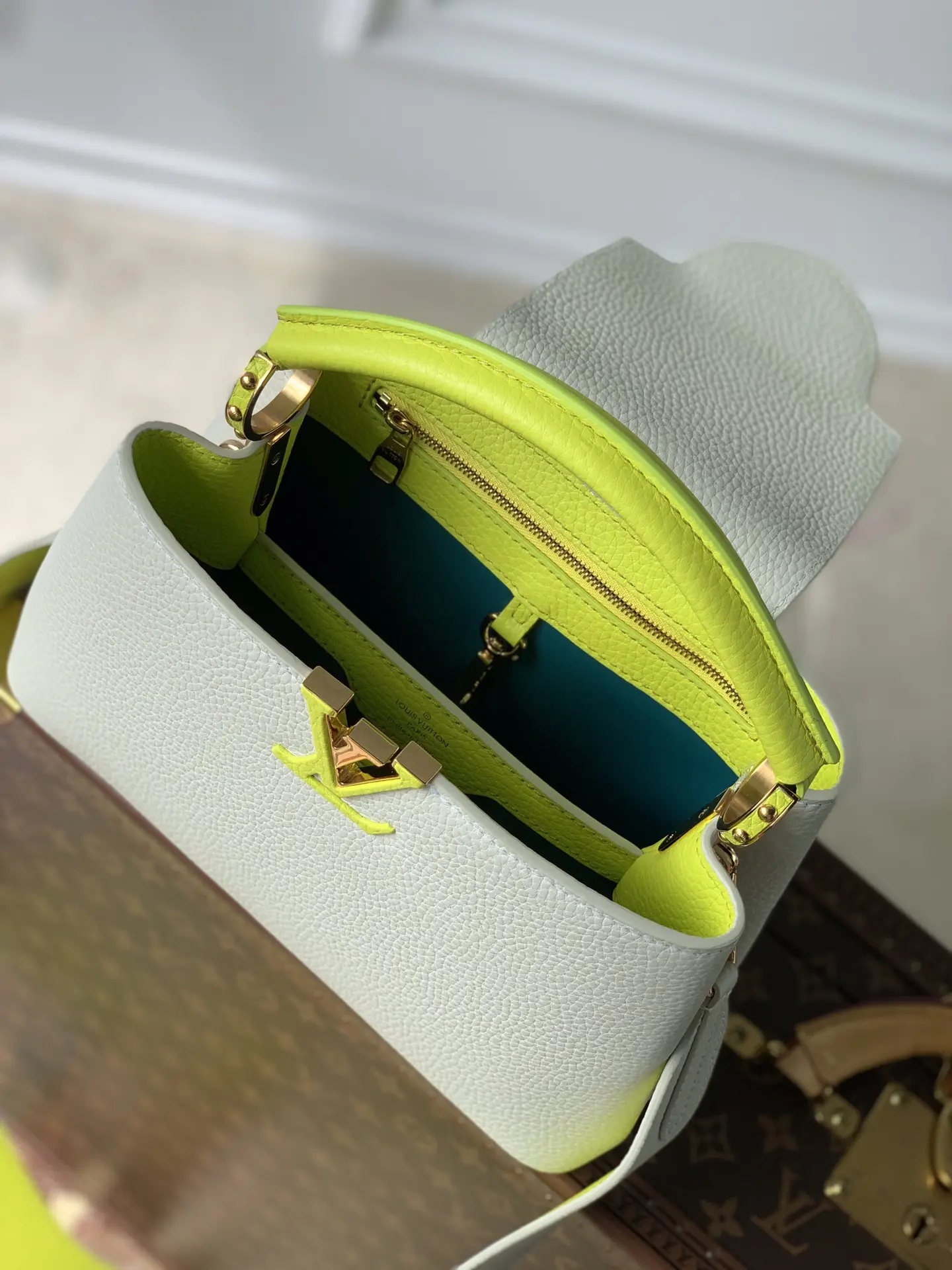 Louis Vuitton 2022 new fashion Handbags M80848