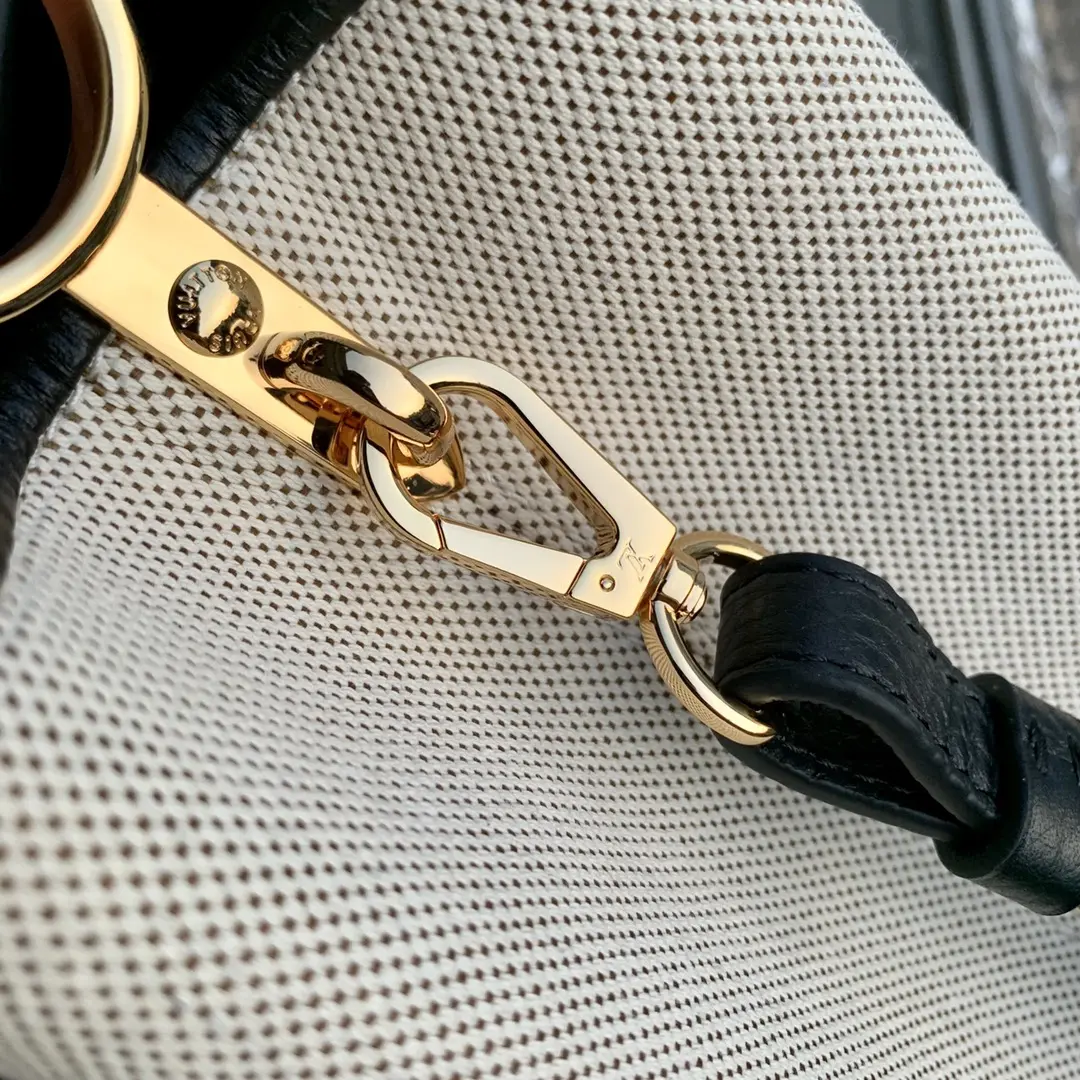 Louis Vuitton 2022 new fashion Handbags M59872