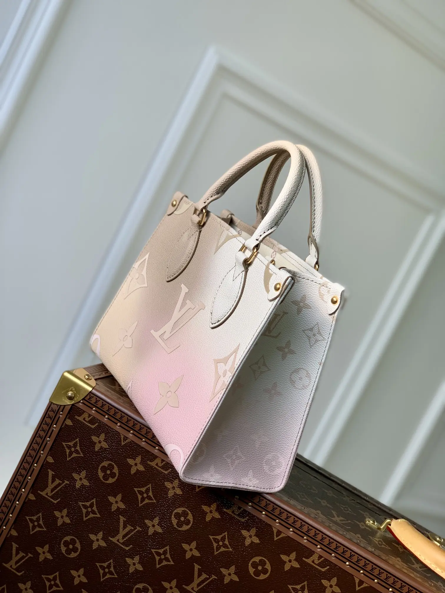 Louis Vuitton 2022 new fashion Handbags M59856