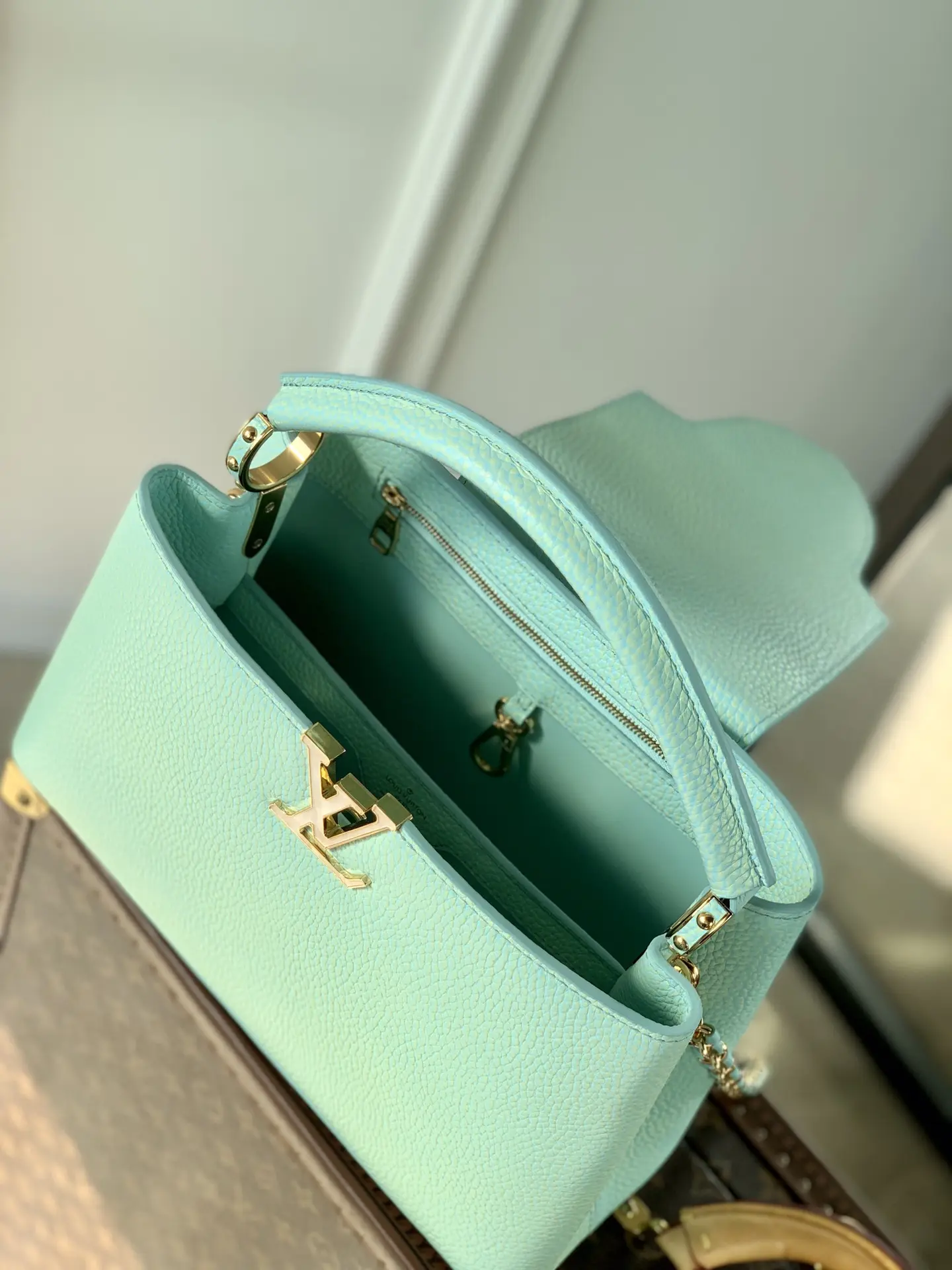 Louis Vuitton 2022 new fashion Handbags M59850