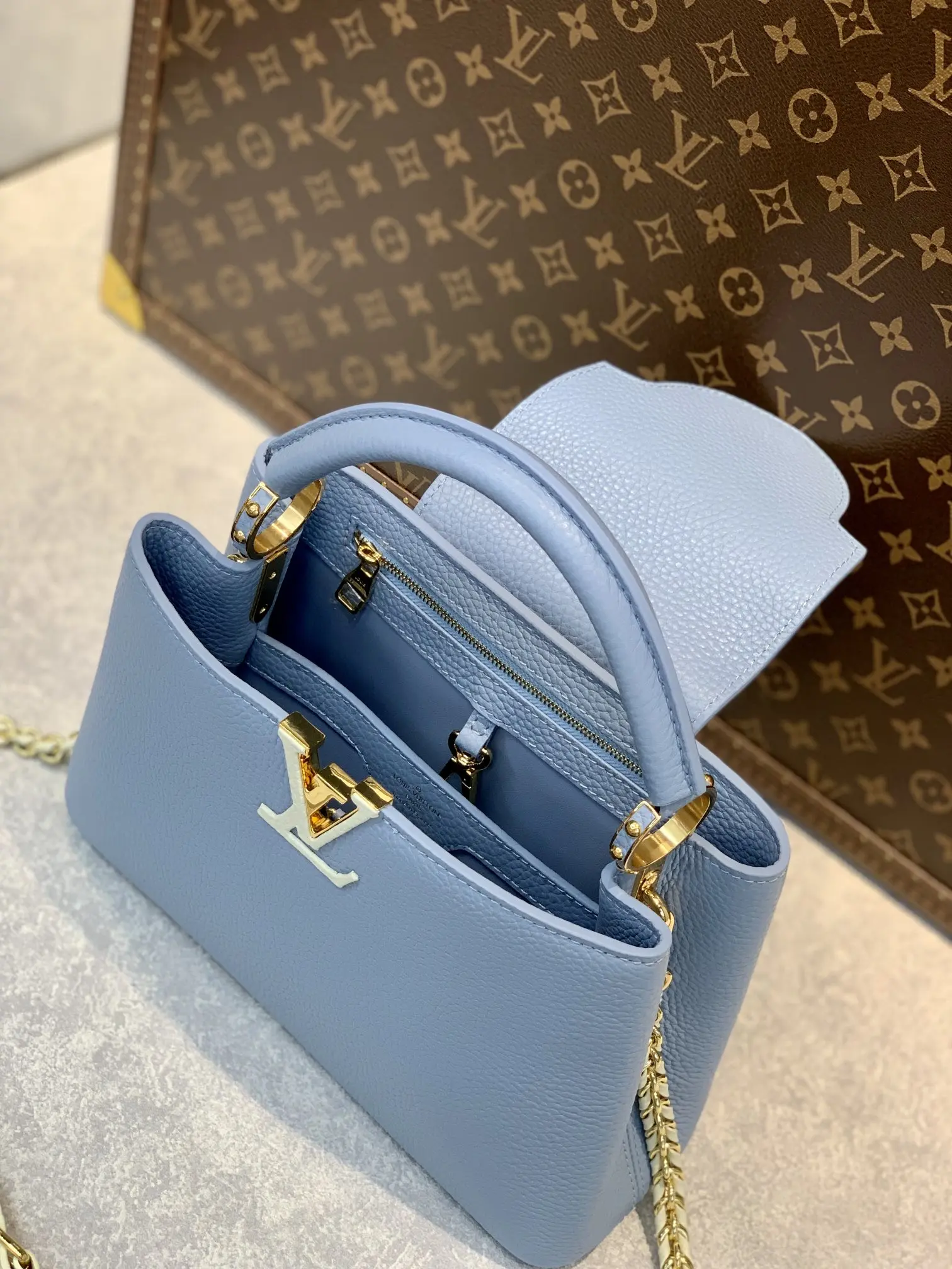 Louis Vuitton 2022 new fashion Handbags M59512