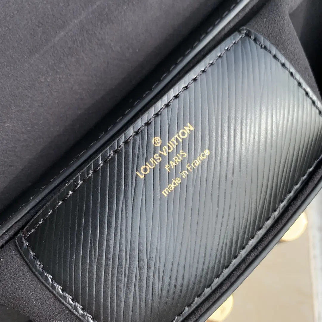 Louis Vuitton 2022 new fashion Handbags M59033