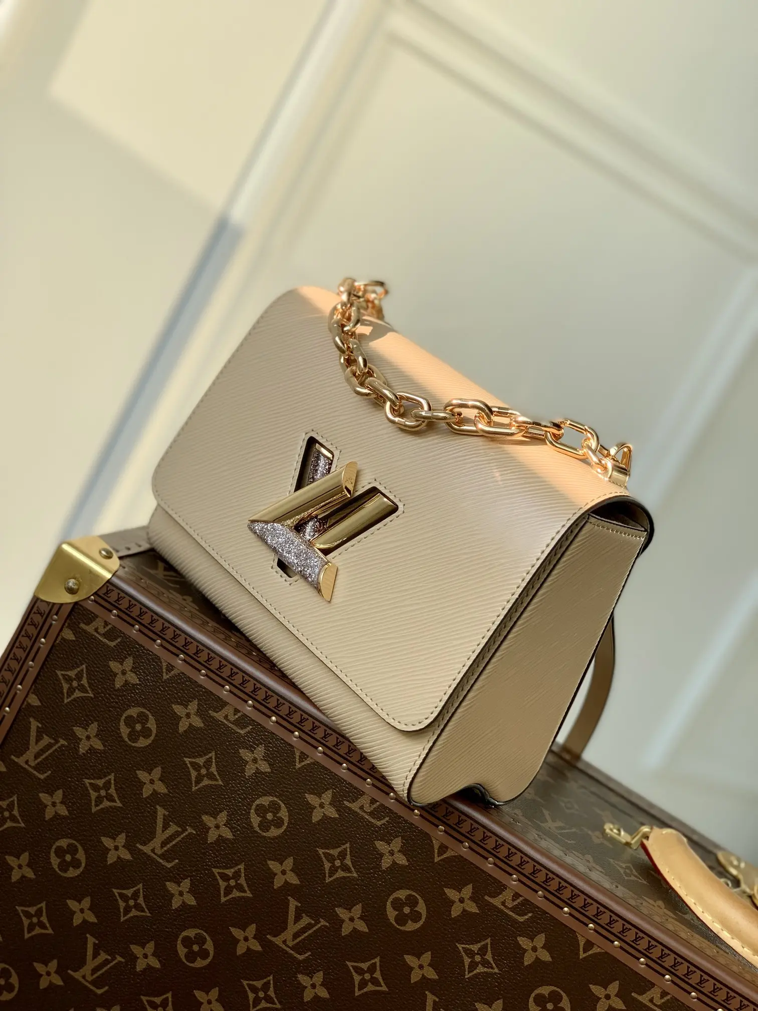 Louis Vuitton 2022 new fashion Handbags M59033