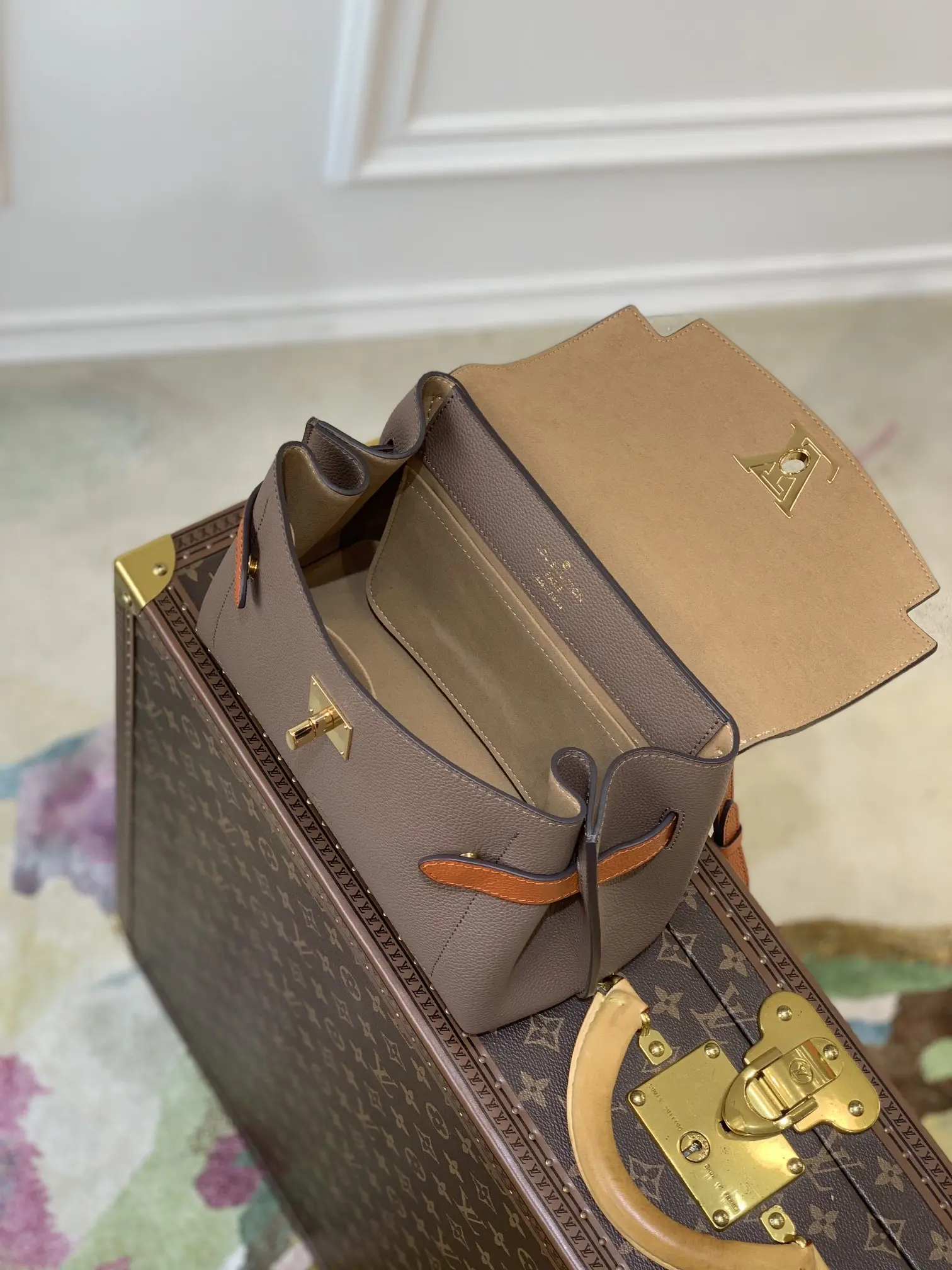 Louis Vuitton 2022 new fashion Handbags M58978