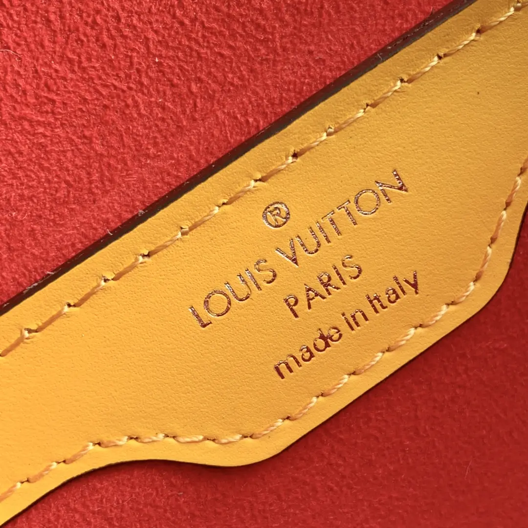 Louis Vuitton 2022 new fashion Handbags M58647
