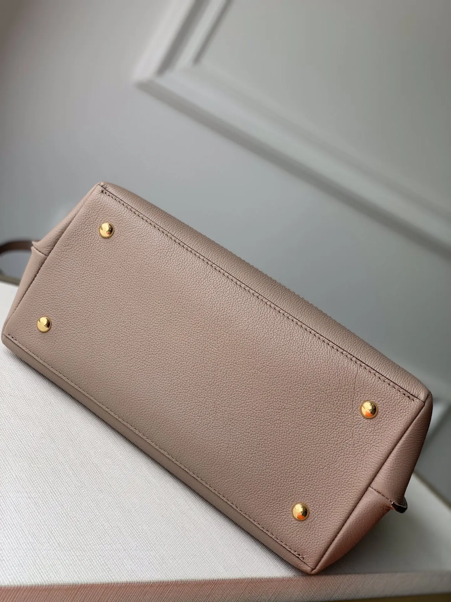 Louis Vuitton 2022 new fashion Handbags M56094