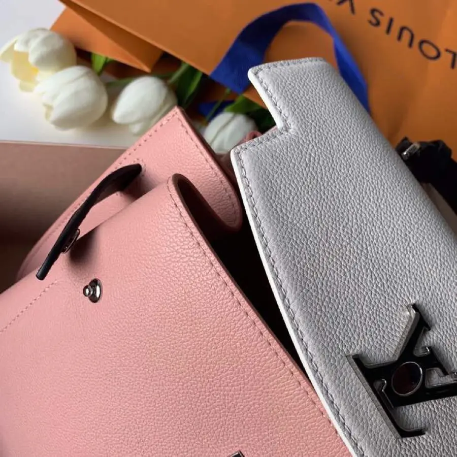 Louis Vuitton 2022 new fashion Handbags M52787