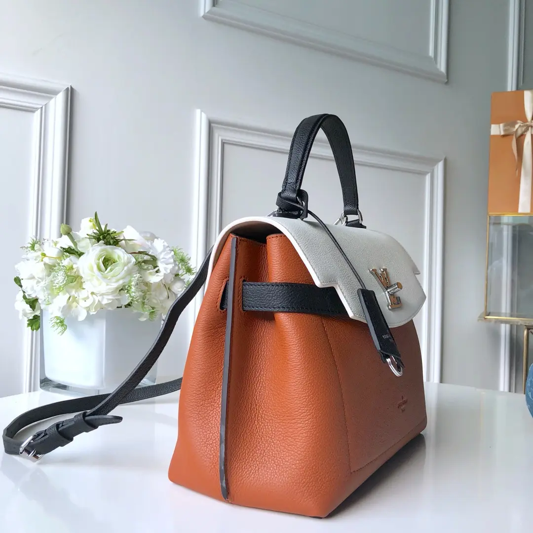 Louis Vuitton 2022 new fashion Handbags M52360