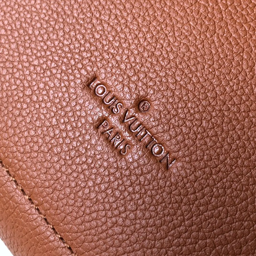 Louis Vuitton 2022 new fashion Handbags M52360