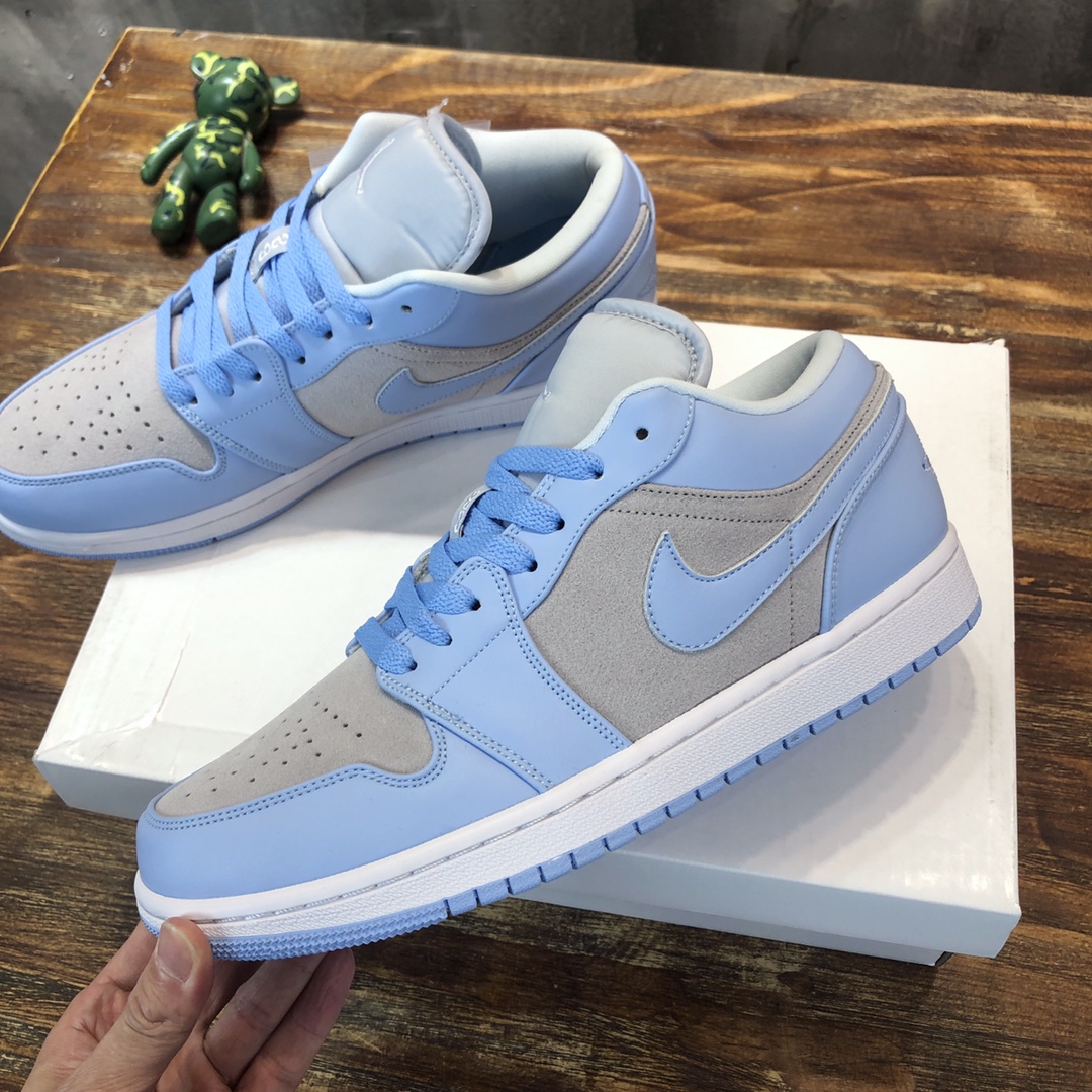 NIKE Air Jordan 1 Low Sneaker