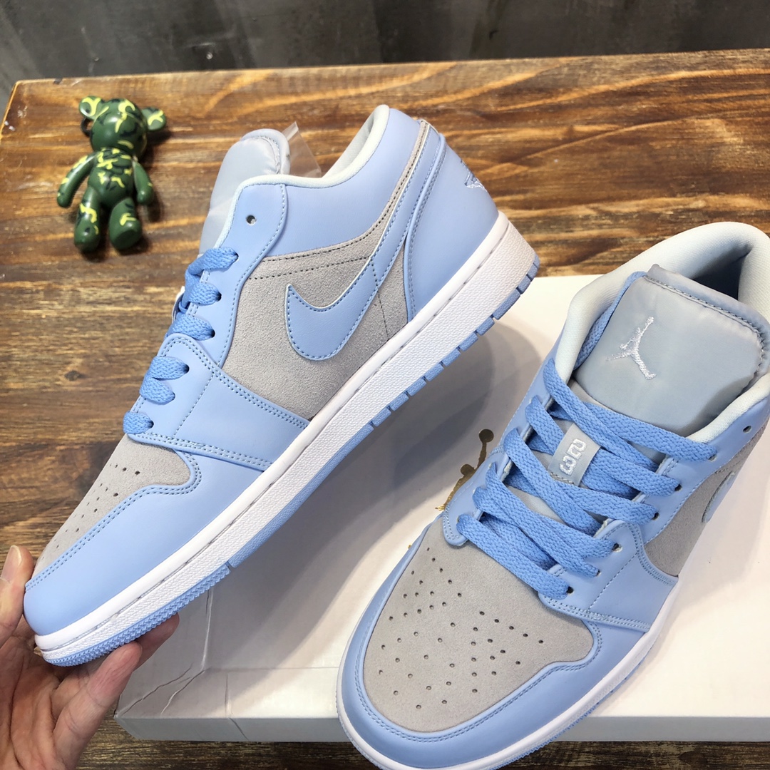 NIKE Air Jordan 1 Low Sneaker