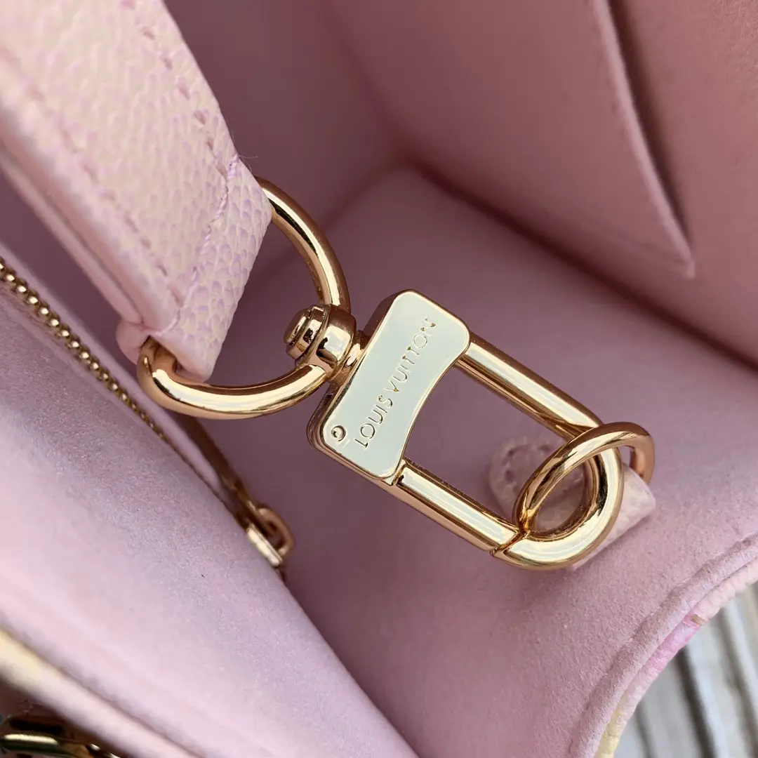 Louis Vuitton 2022 new fashion Handbags M46168
