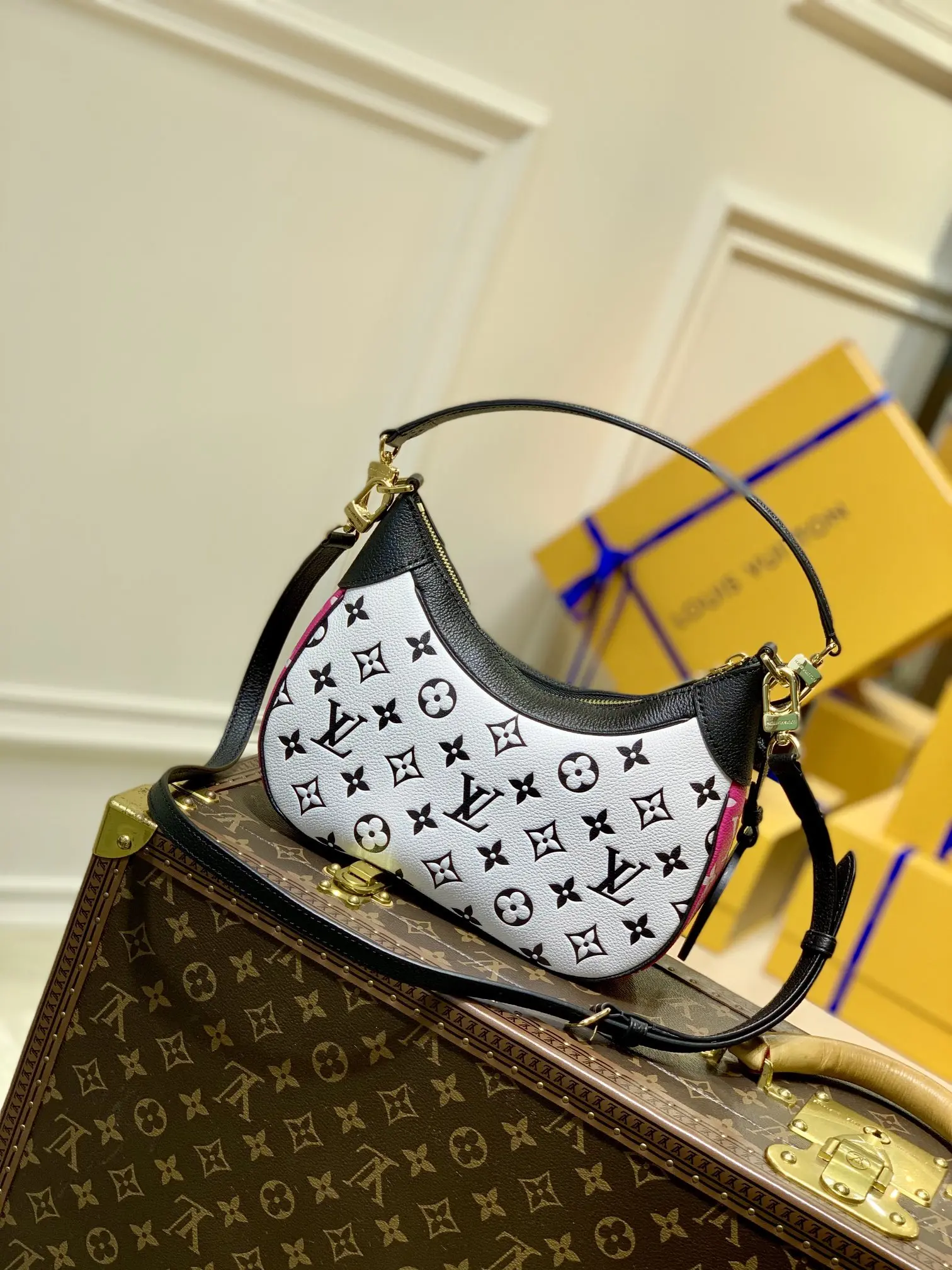 Louis Vuitton 2022 new fashion Handbags M46091