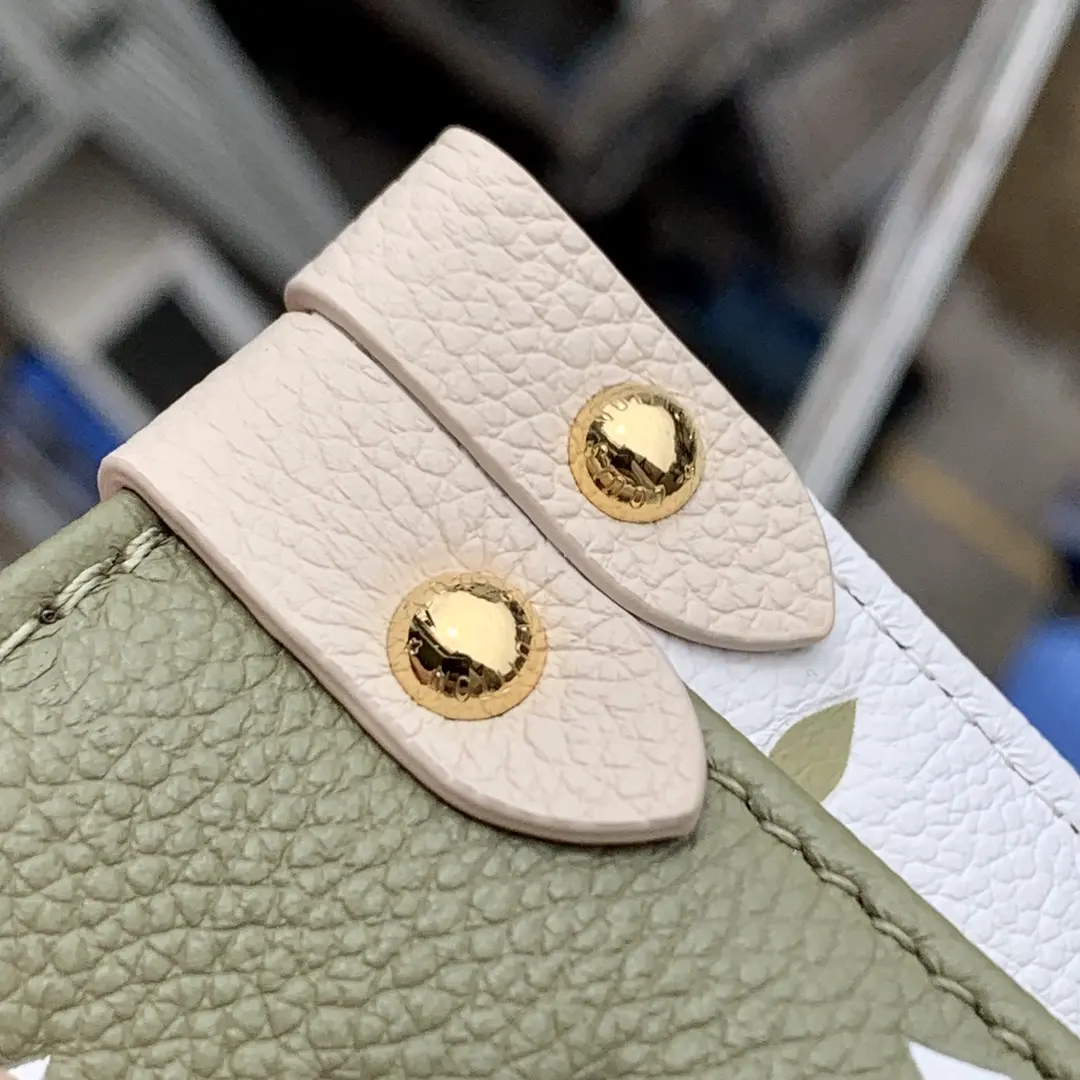Louis Vuitton 2022 new fashion Handbags M46060