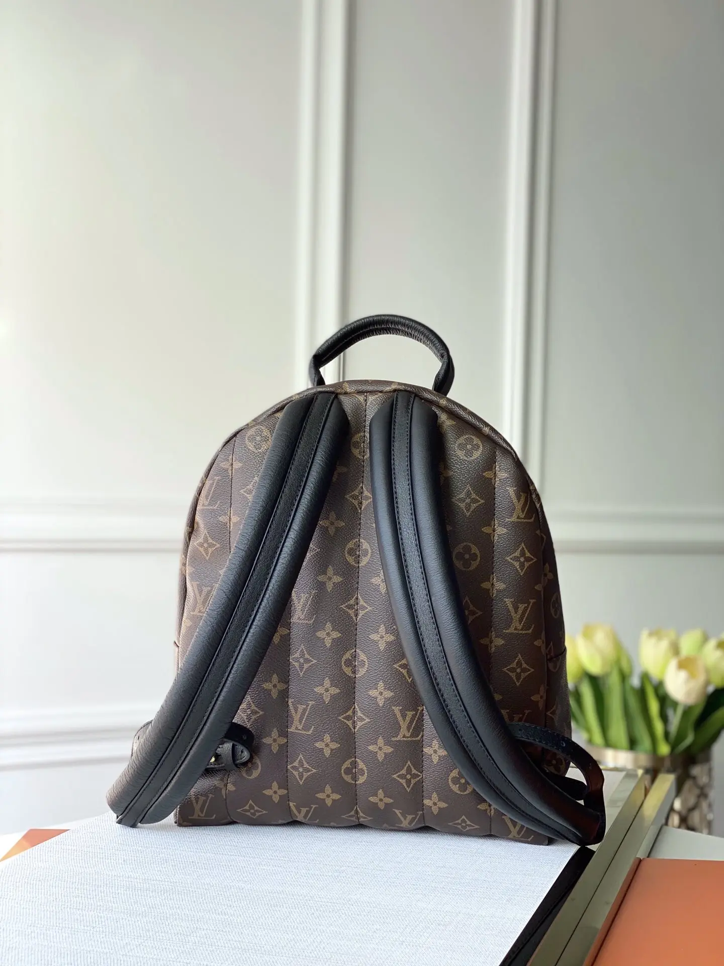 Louis Vuitton 2022 new fashion Handbags M44874
