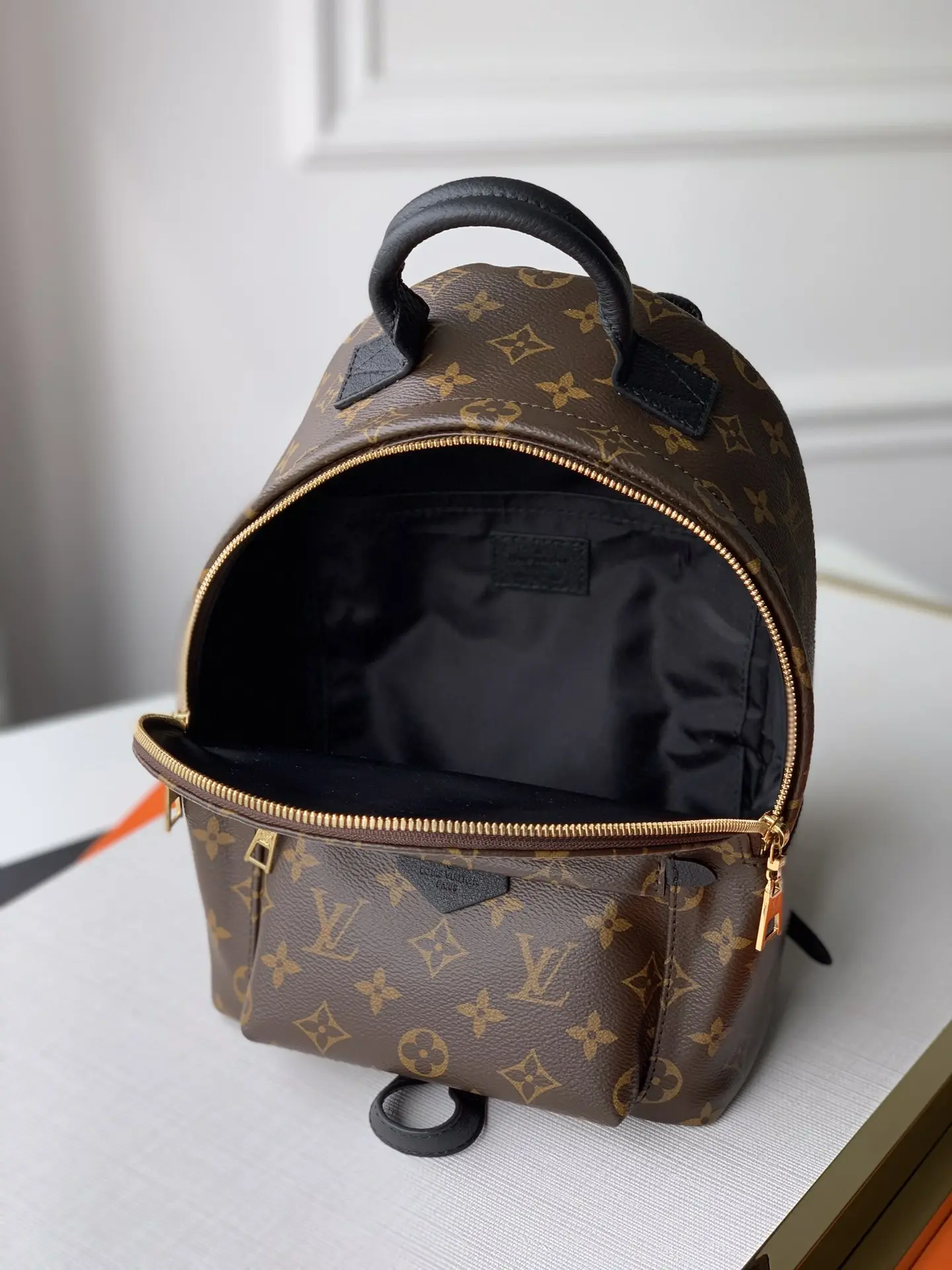 Louis Vuitton 2022 new fashion Handbags M44874