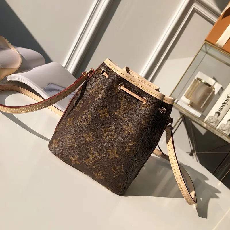 Louis Vuitton 2022 new fashion Handbags M41346