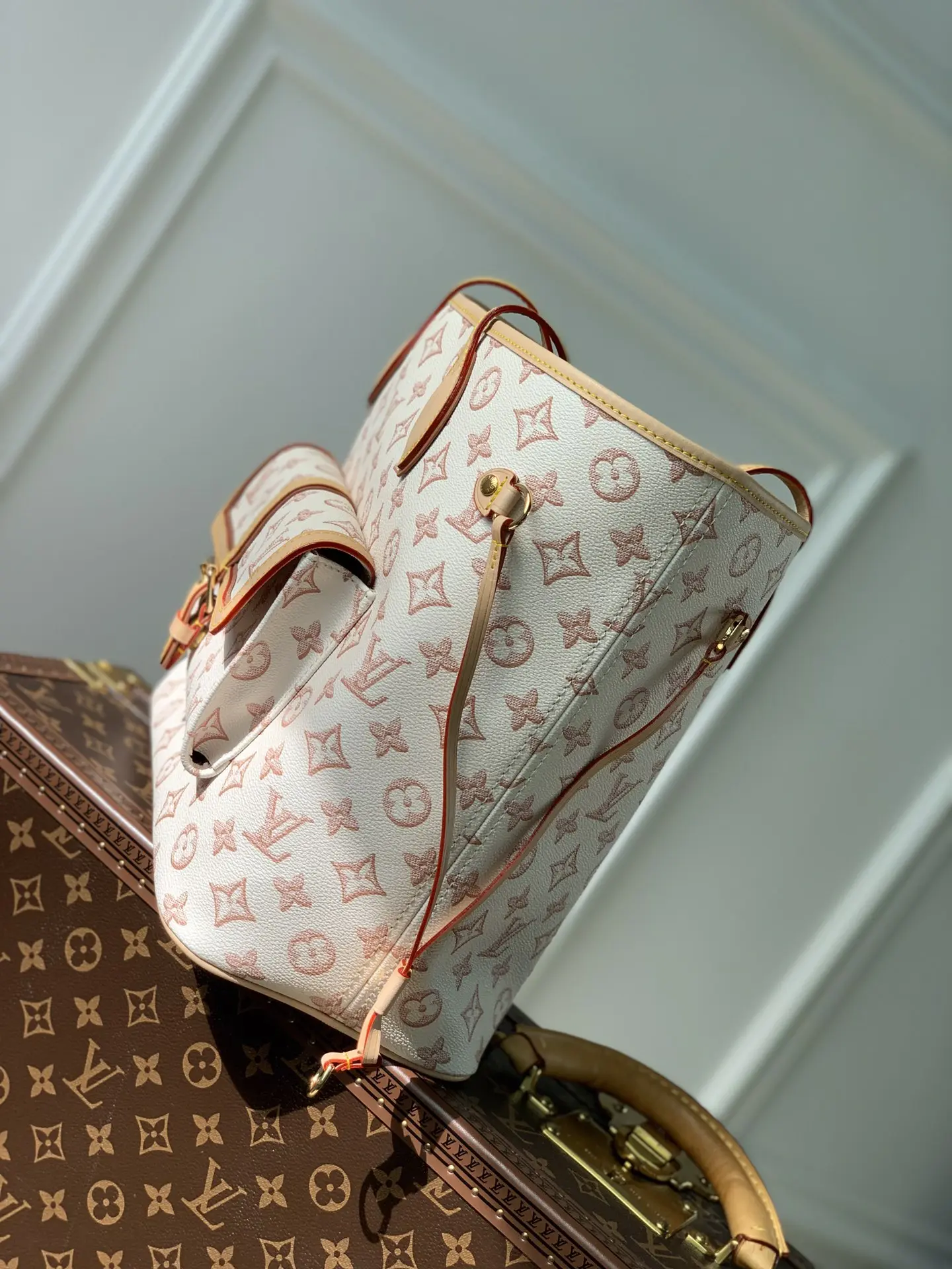Louis Vuitton 2022 new fashion Handbags M20921