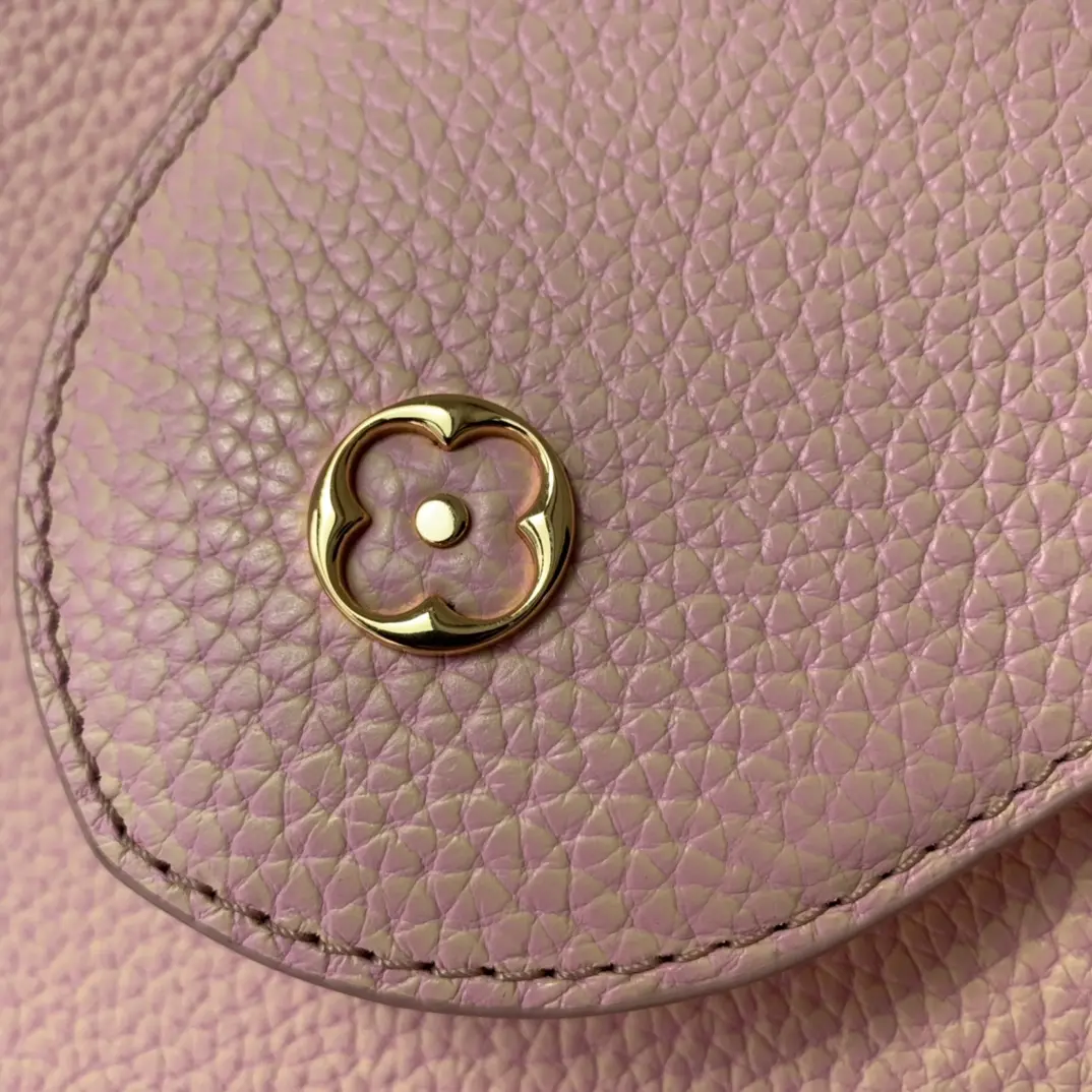 Louis Vuitton 2022 new fashion Handbags M20841
