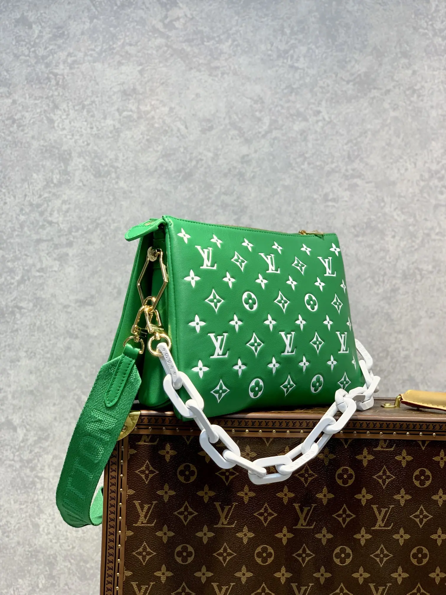 Louis Vuitton 2022 new fashion Handbags M20760