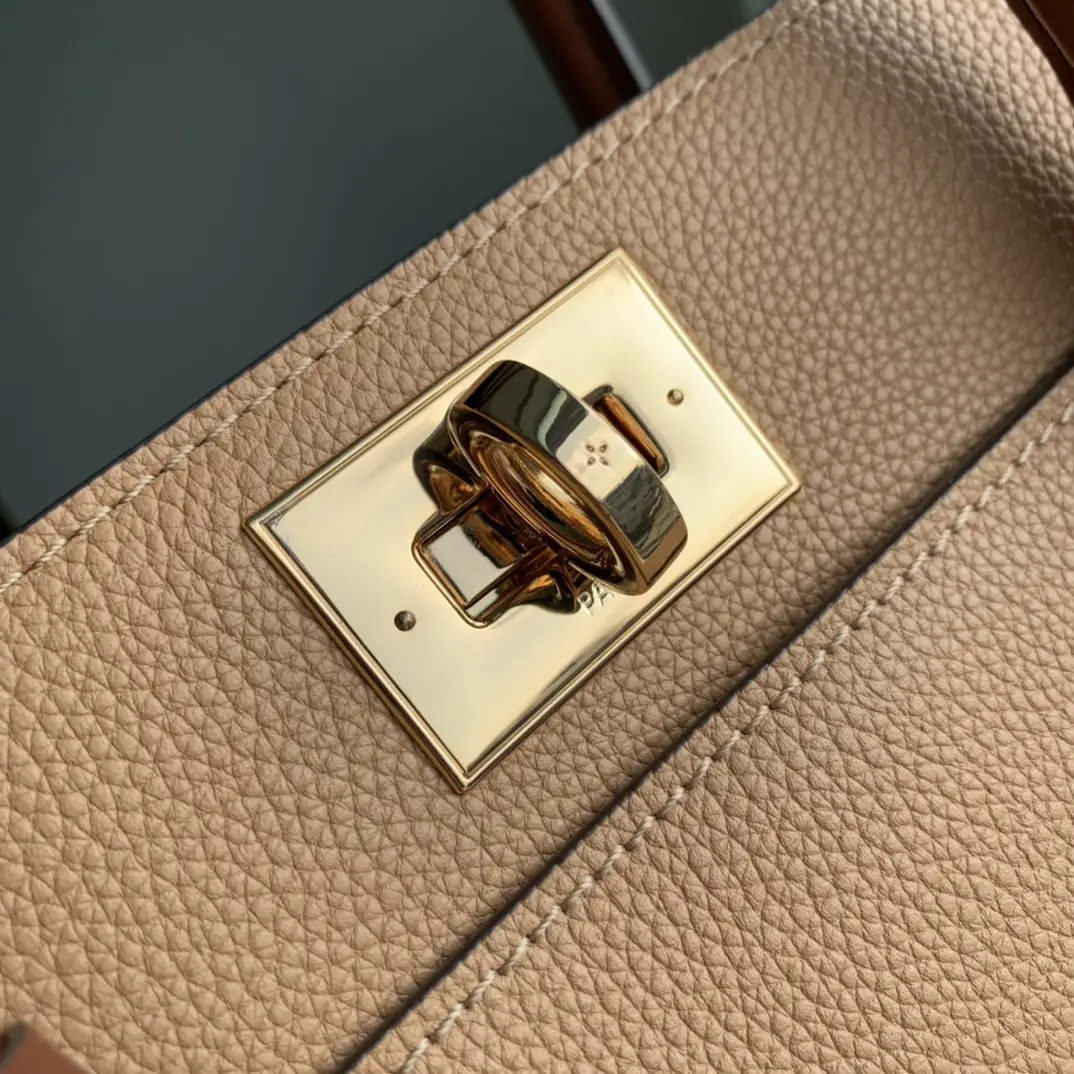 Louis Vuitton 2022 new fashion Handbags