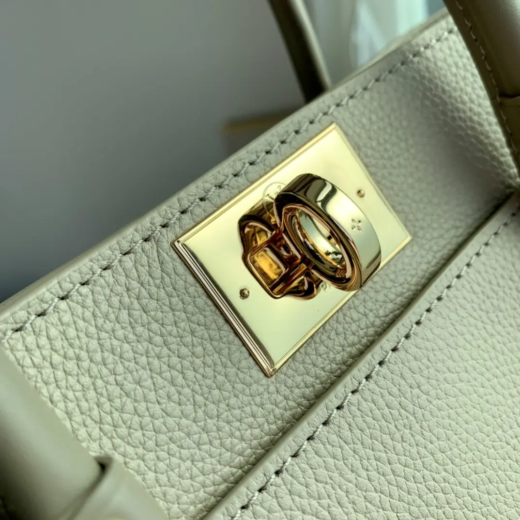 Louis Vuitton 2022 new fashion Handbags