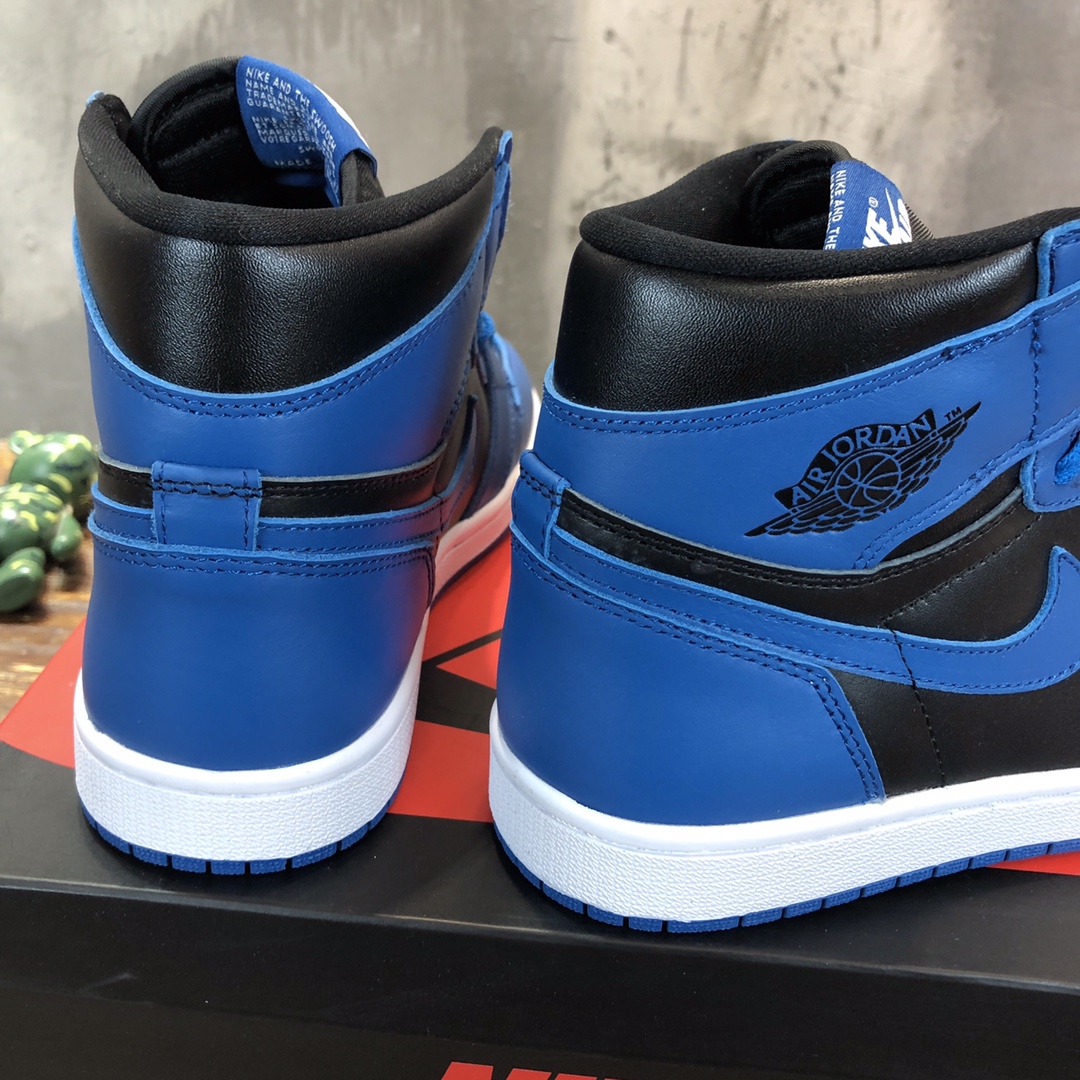 Nike Air Jordan 1 High Sneaker