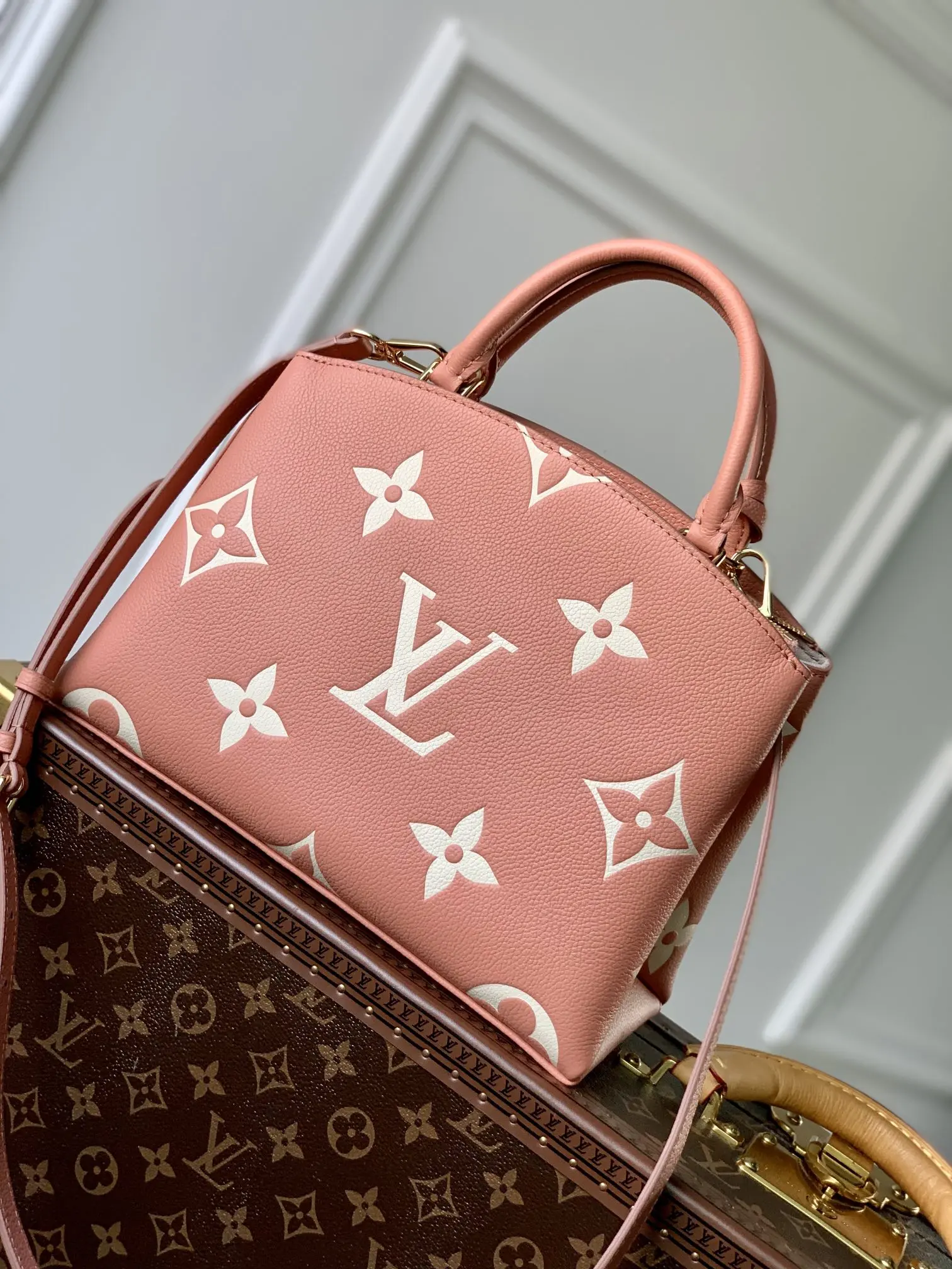 Louis Vuitton 2022 new fashion Handbags