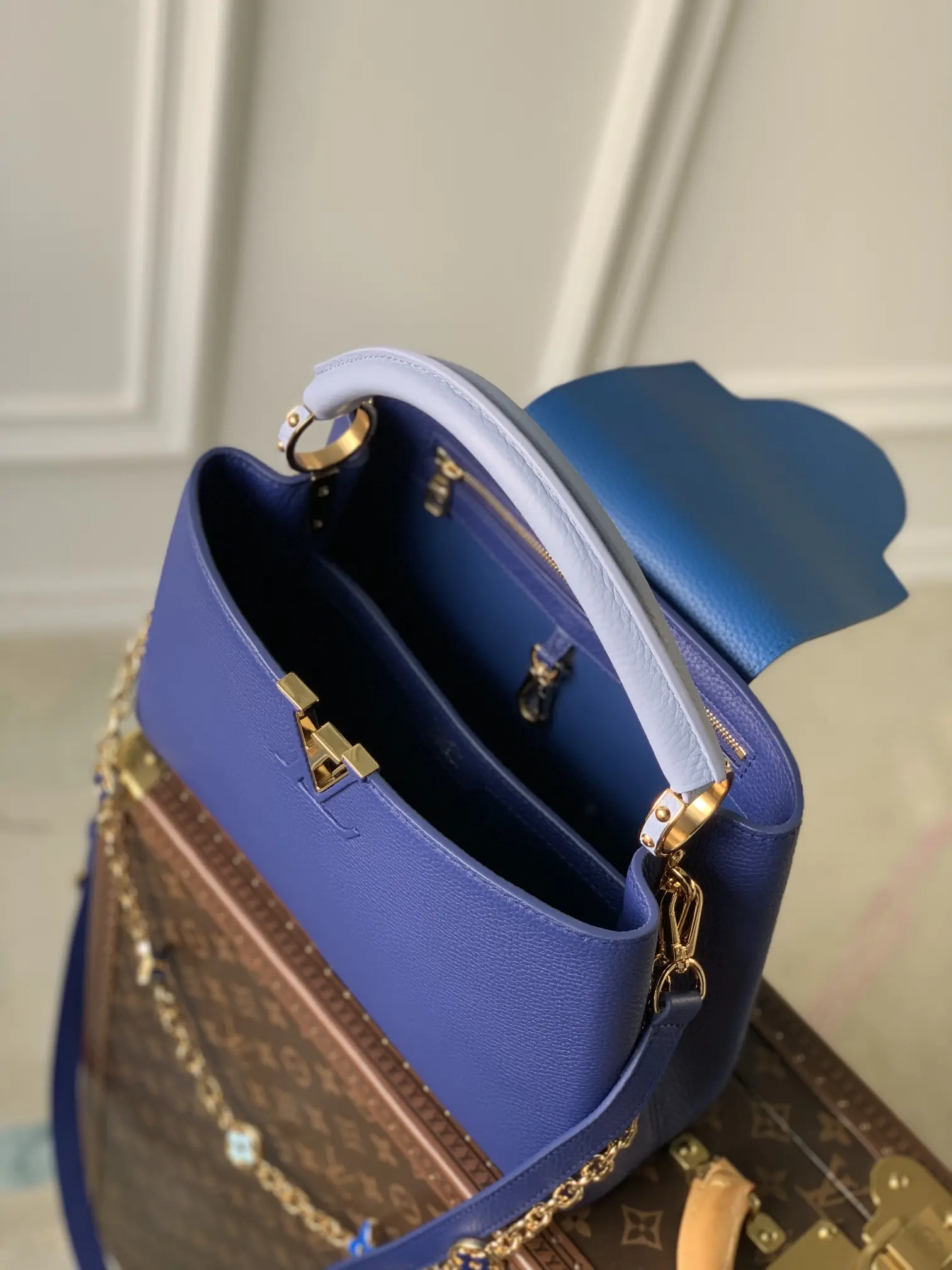 Louis Vuitton 2022 new Capucines Handbags M20844