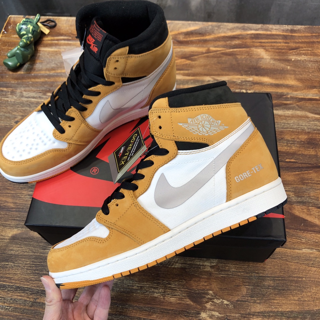 Nike Air Jordan 1 High Sneaker