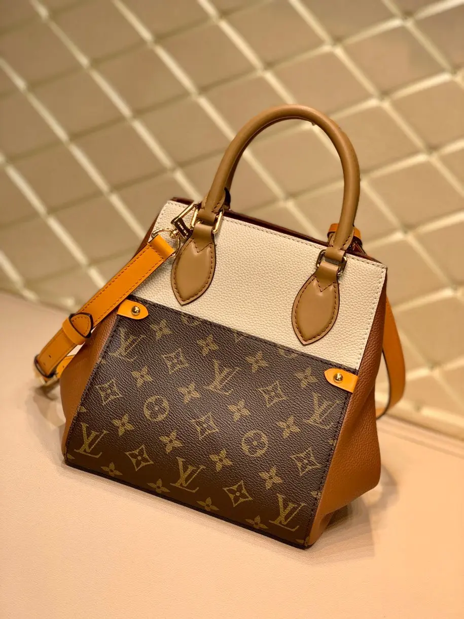 Louis Vuitton 2022 FOLD TOTE small size Handbags M45388