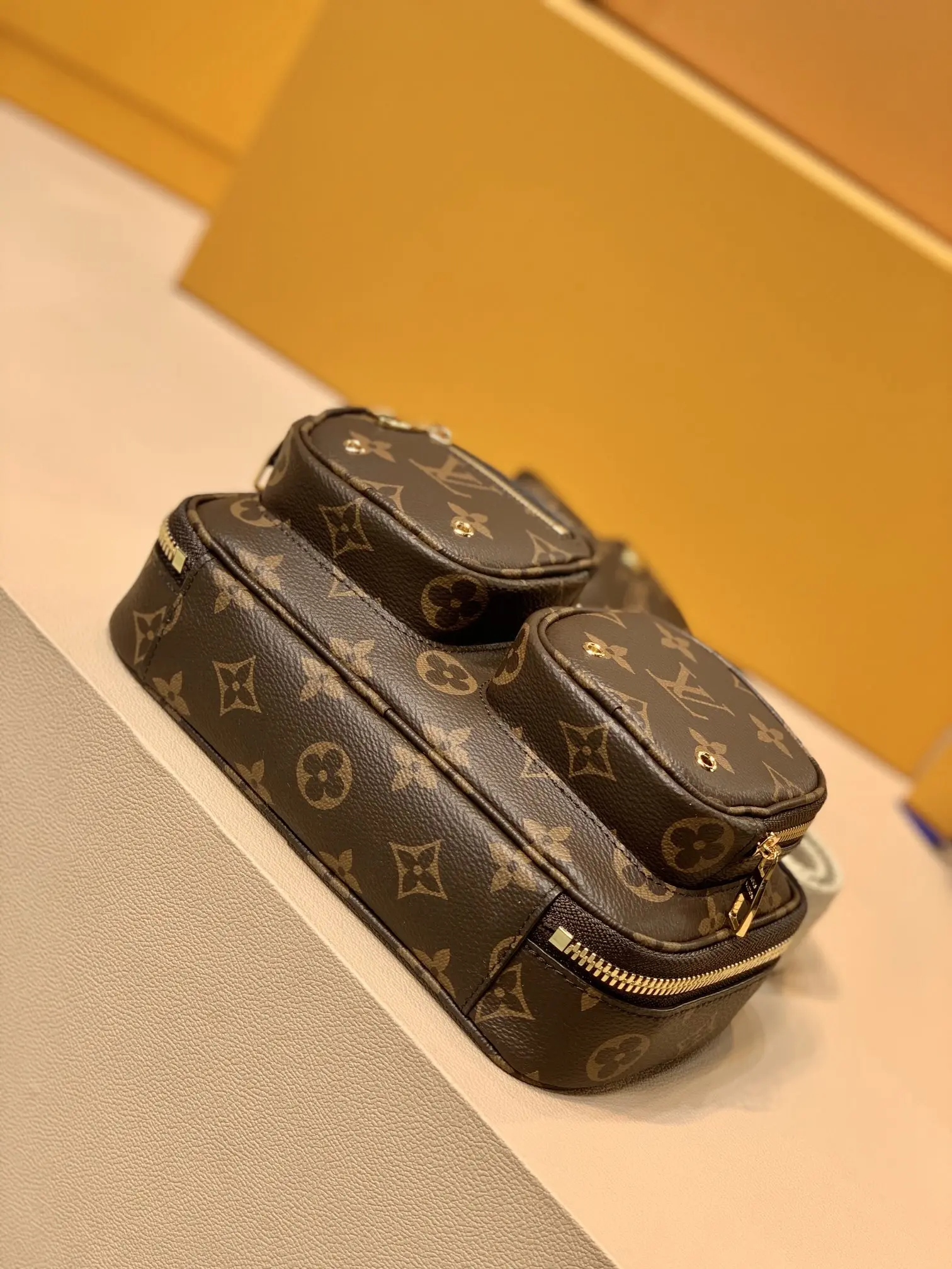 Louis Vuitton  Utility Crossbody Handbags 