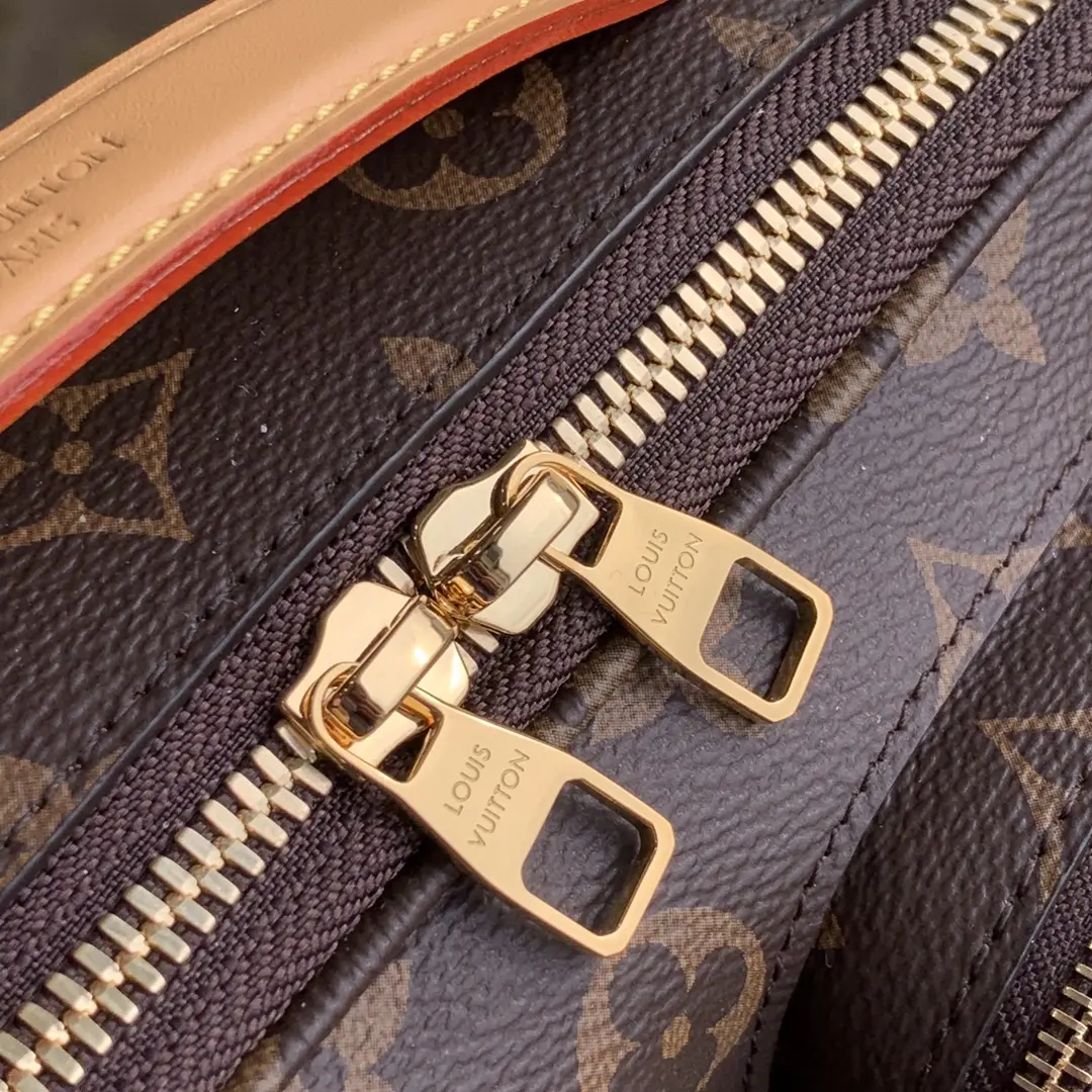 Louis Vuitton  Utility Crossbody Handbags 