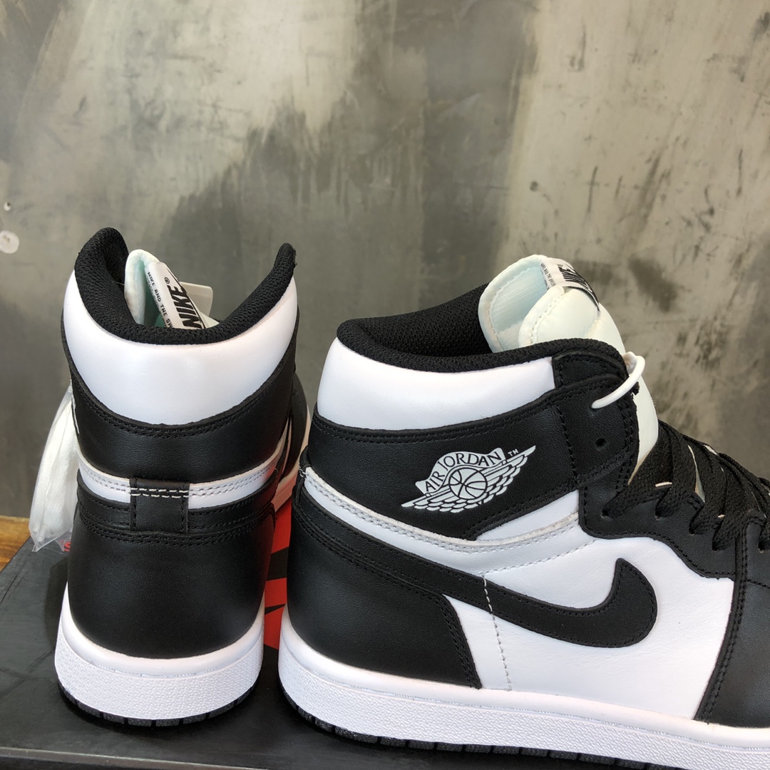 Nike Air Jordan 1 High Retro Sneaker