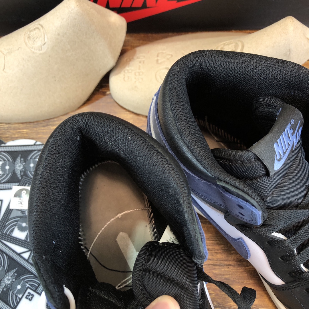 Nike Air Jordan 1 High Og “Blue Moon” Sneaker