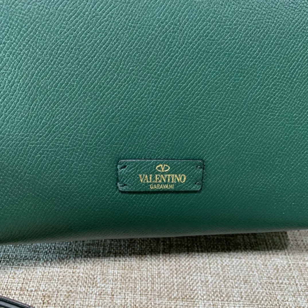  Valen Garavani VSLING Handbags