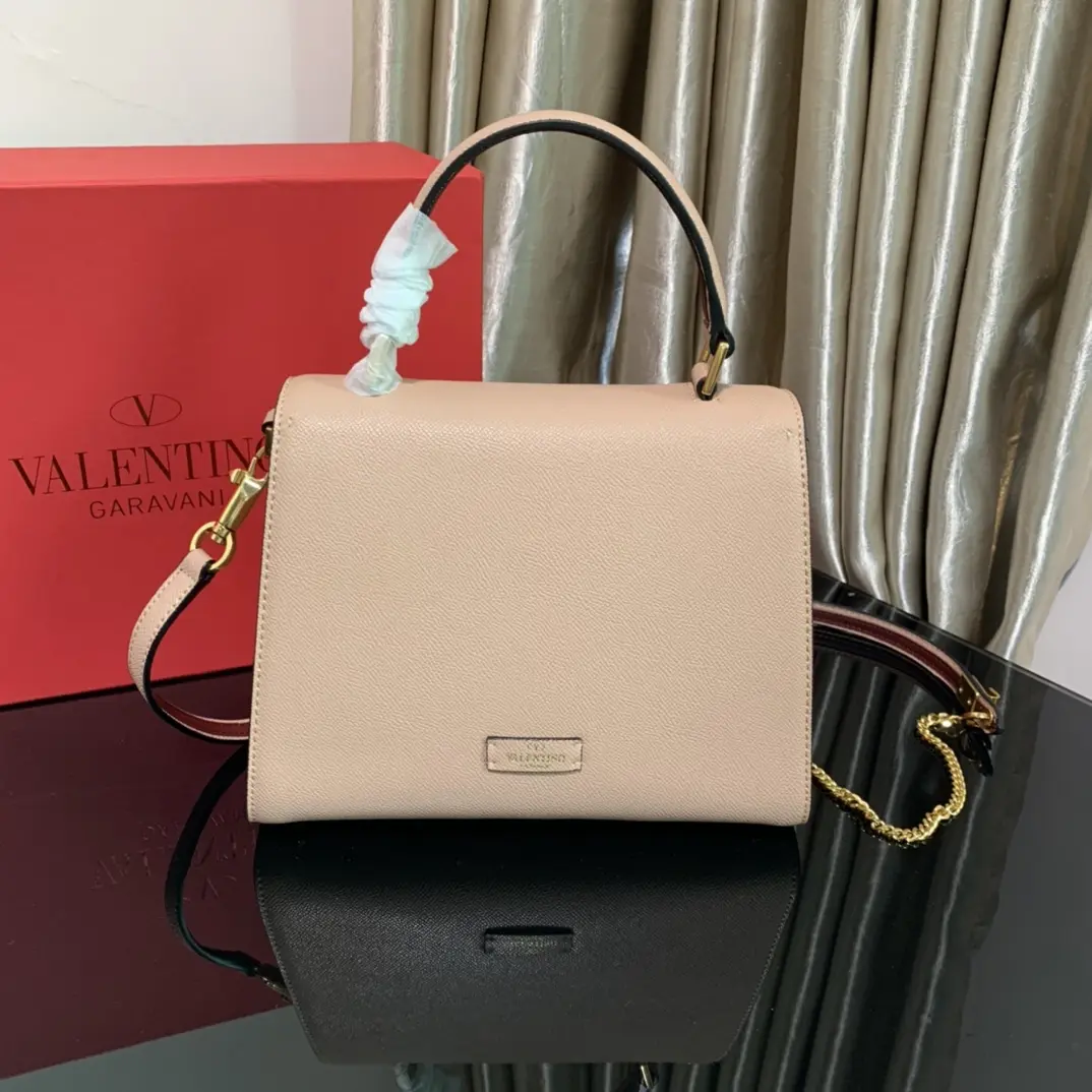  Valen Garavani VSLING Handbags