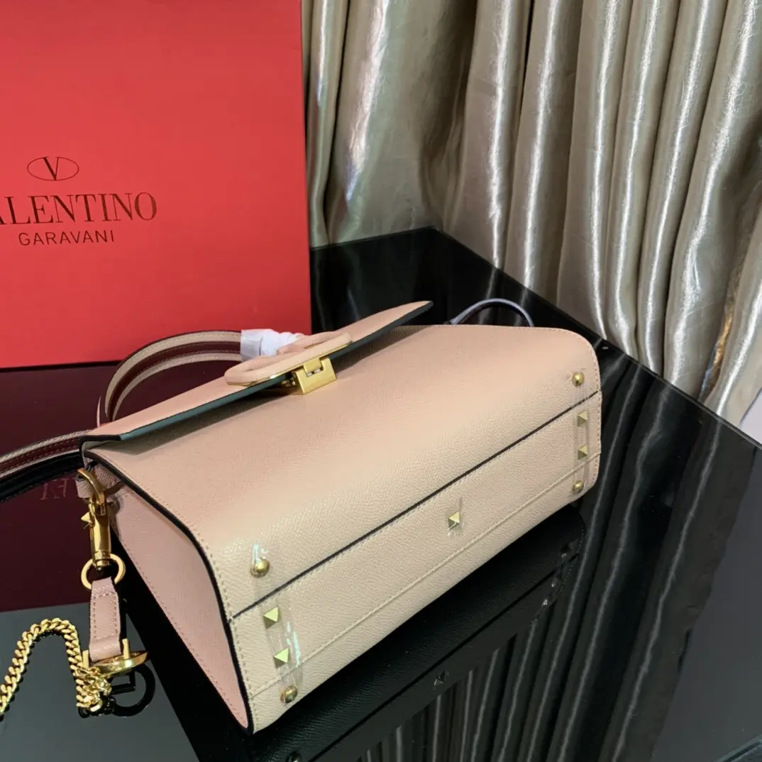  Valen Garavani VSLING Handbags