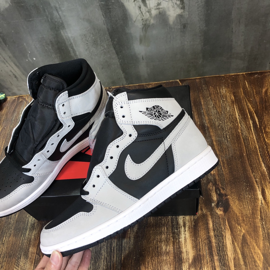 Nike Air Jordan 1 High OG Shadow 2.0 Sneaker