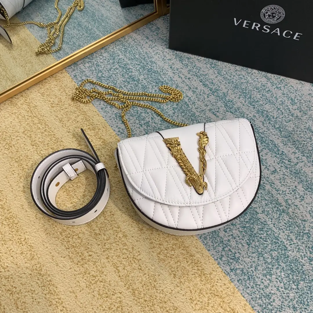  Valen Garavani Virtus Handbags