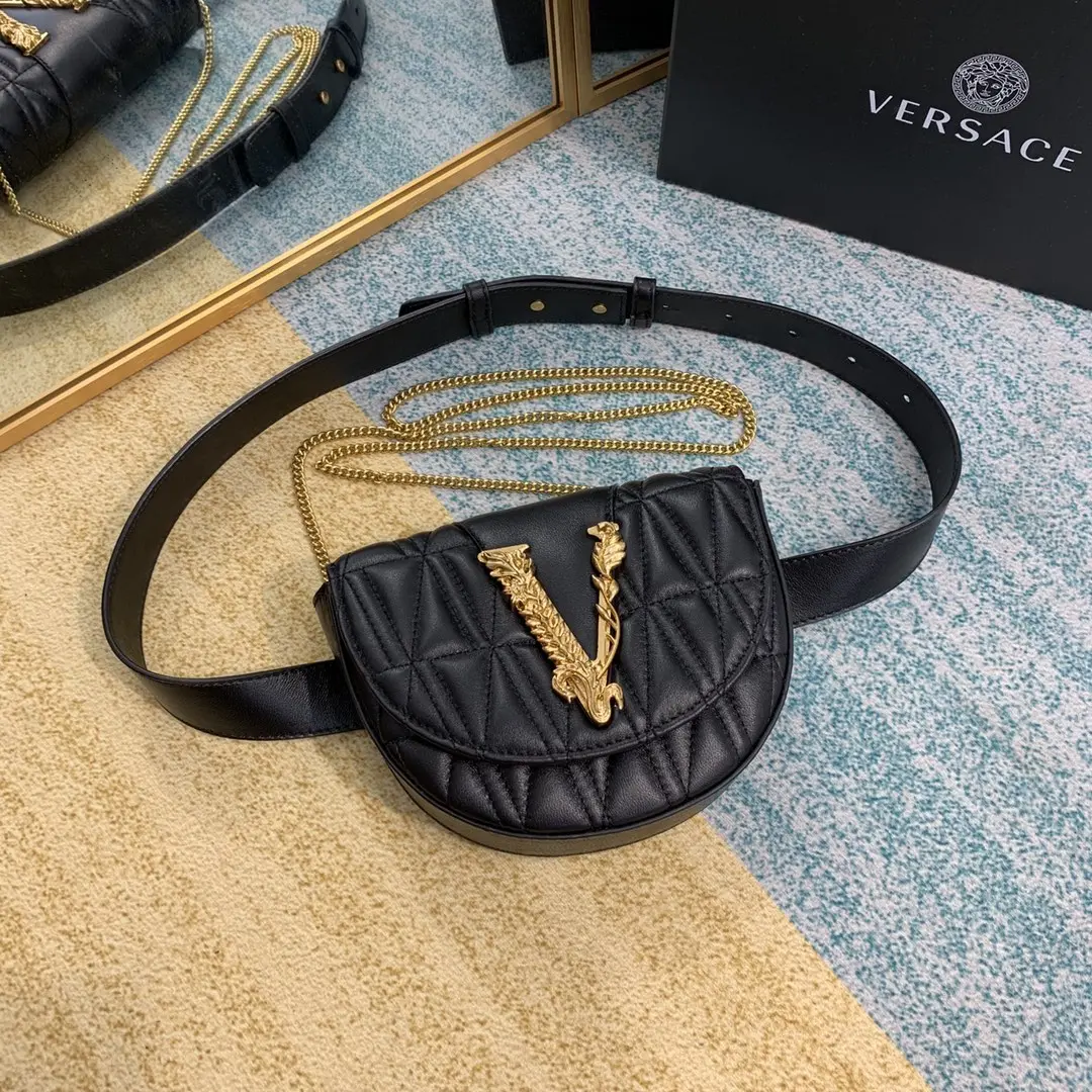  Valen Garavani Virtus Handbags