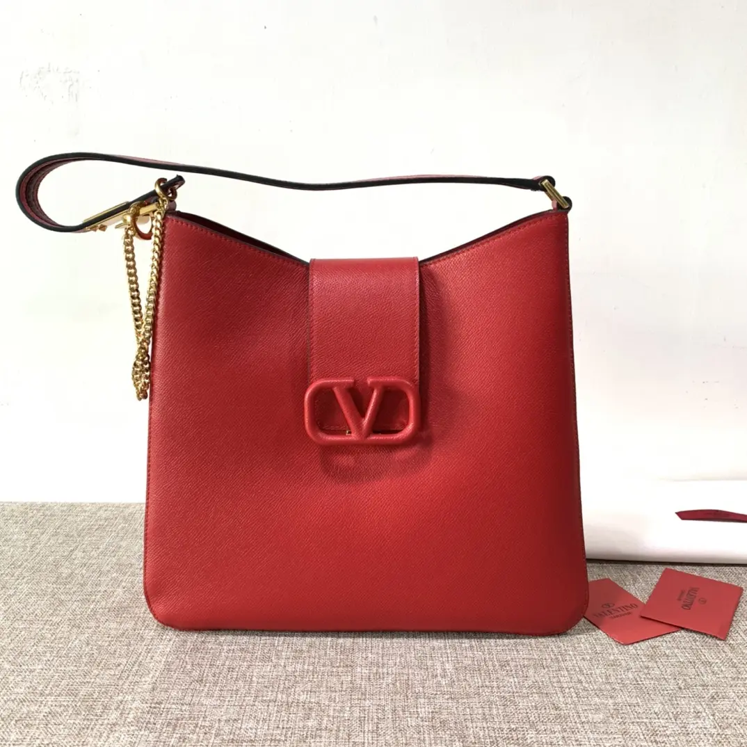  Valen Garavani LOGOValen Handbags