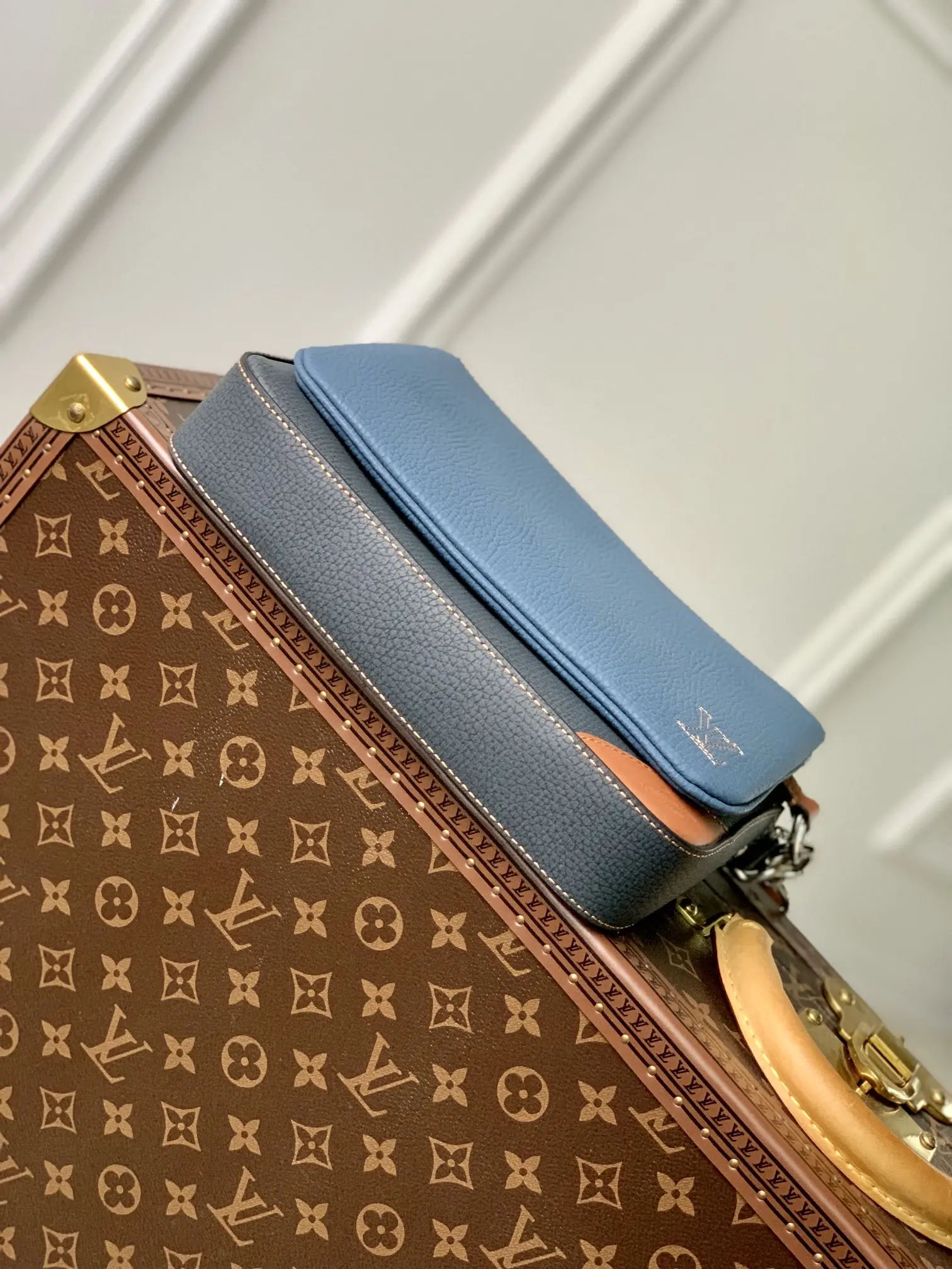 Louis Vuitton 2022 new sling bag