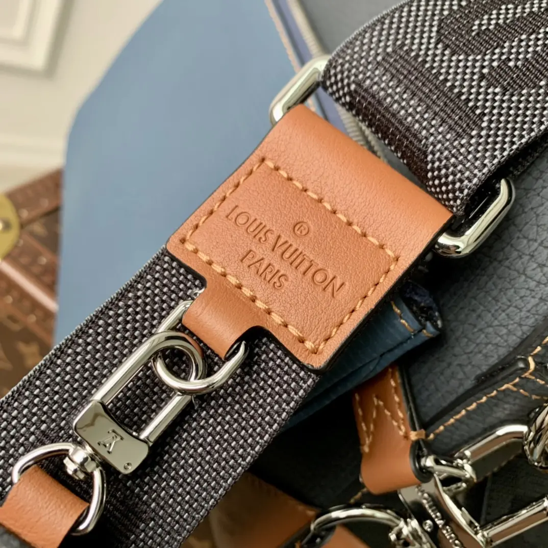 Louis Vuitton 2022 new sling bag