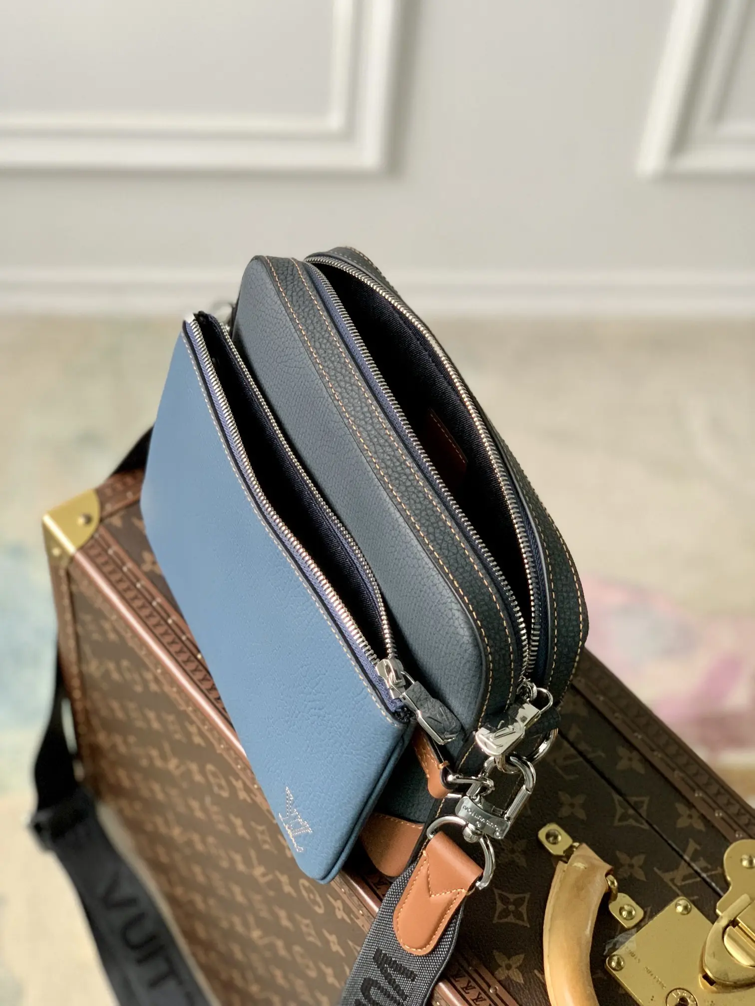 Louis Vuitton 2022 new sling bag