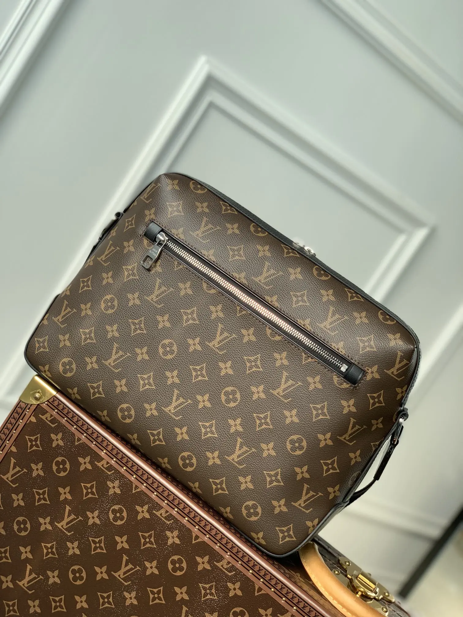 Louis Vuitton 2022 new sling bag